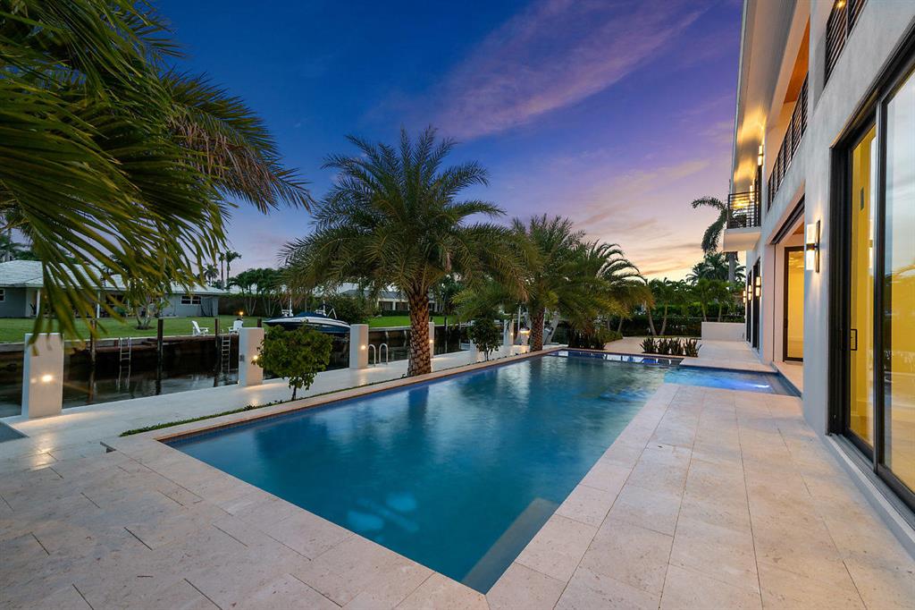 TROPIC ISLE - Residential