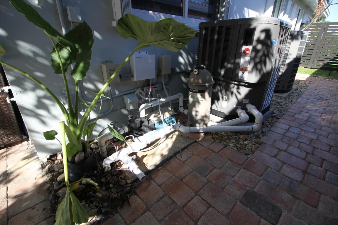 POMPANO ISLES - Residential Lease