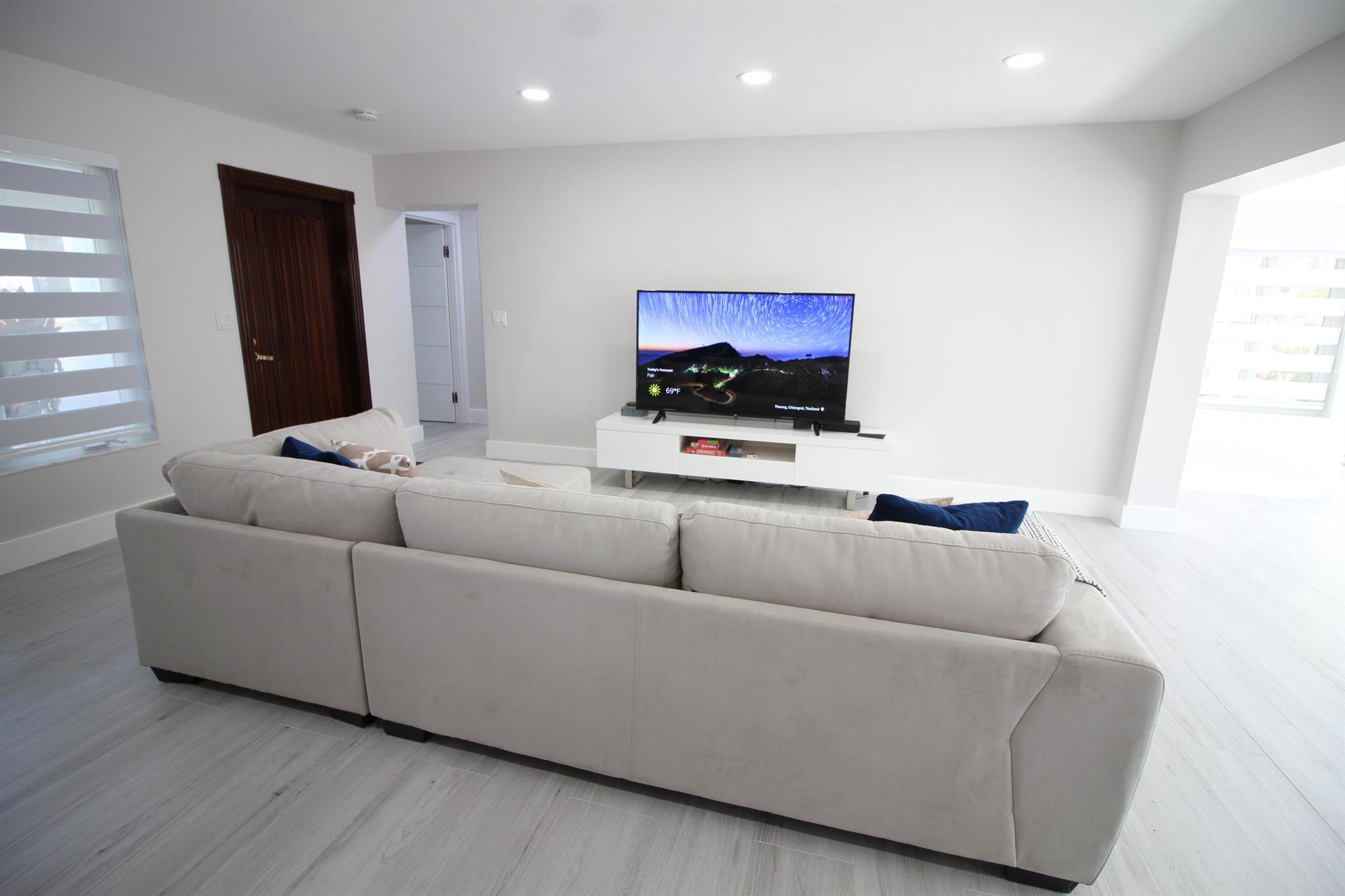 POMPANO ISLES - Residential Lease