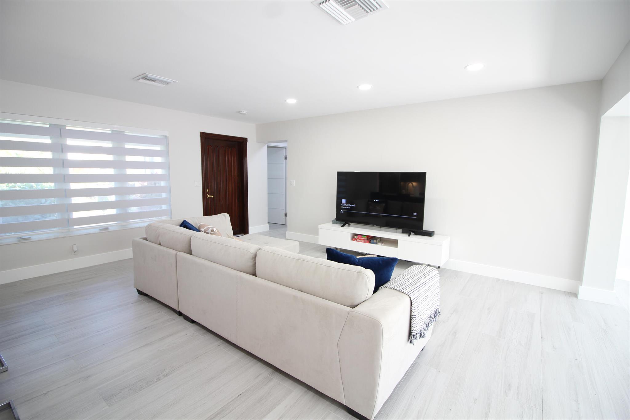 POMPANO ISLES - Residential Lease