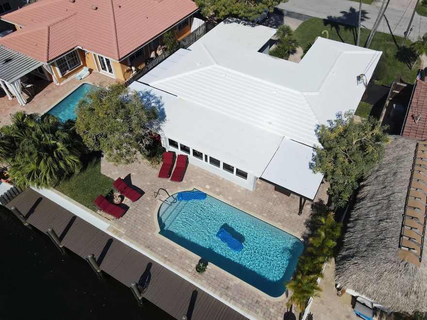 available for seasonal rental , fully furnished waterfront Home ,sal pool and Heated ,dock direct ocean access,  no fixed bridges, boat of up 60 feet , New Summer Kitchen  outside , new roof and newv a/c  uv light  ,,,,,,, UTILITIES ARE INCLUDED ,INTERNET AND POOL SERVICE  AND LANDSCAPE TOO  , JUST COME AND ENJOY THE PARADISE