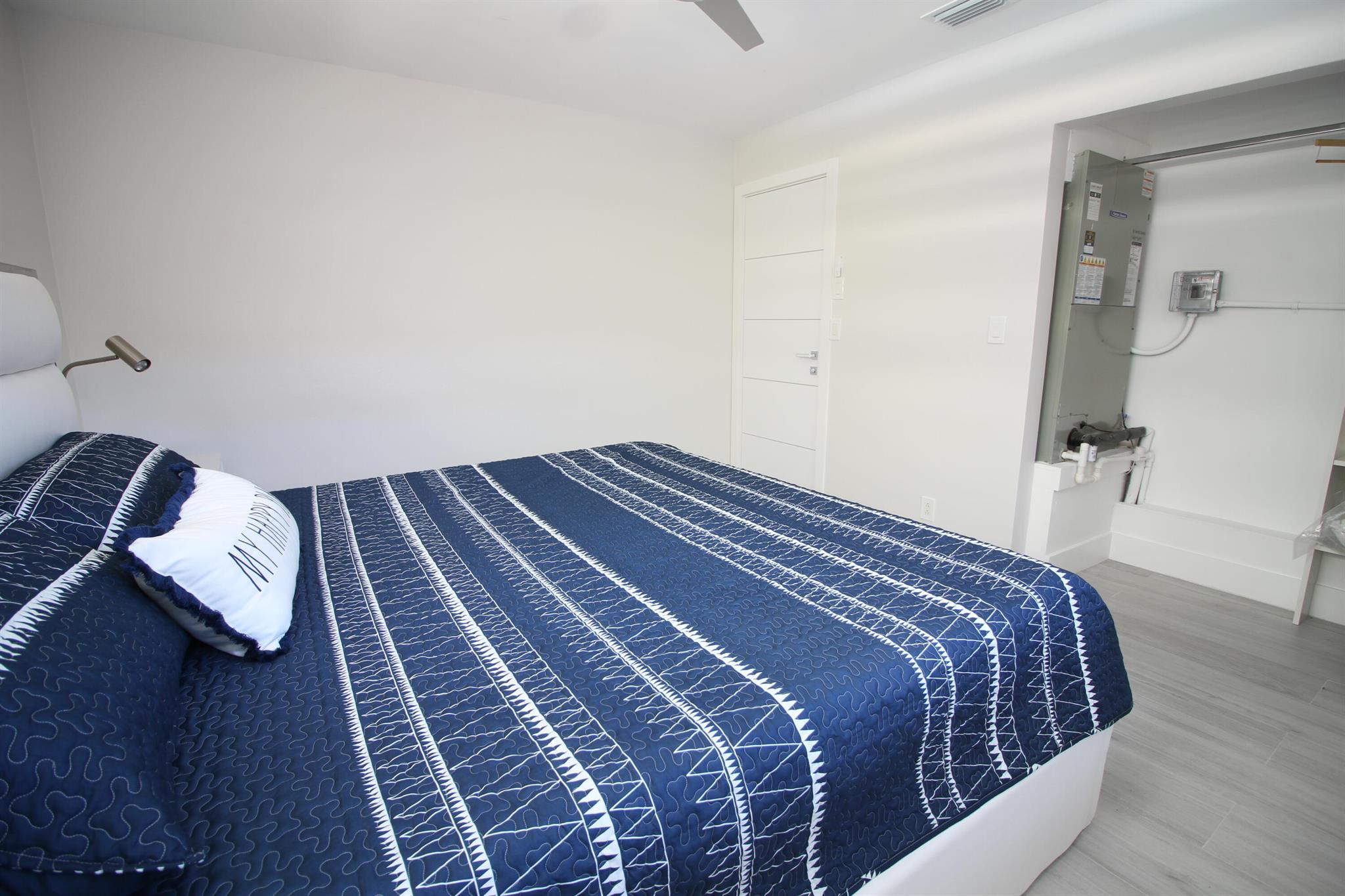 POMPANO ISLES - Residential Lease