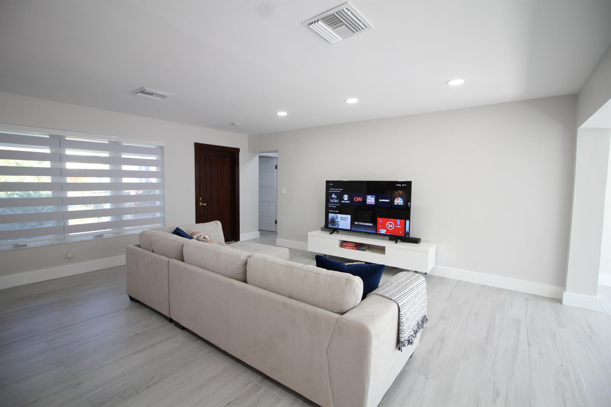 POMPANO ISLES - Residential Lease