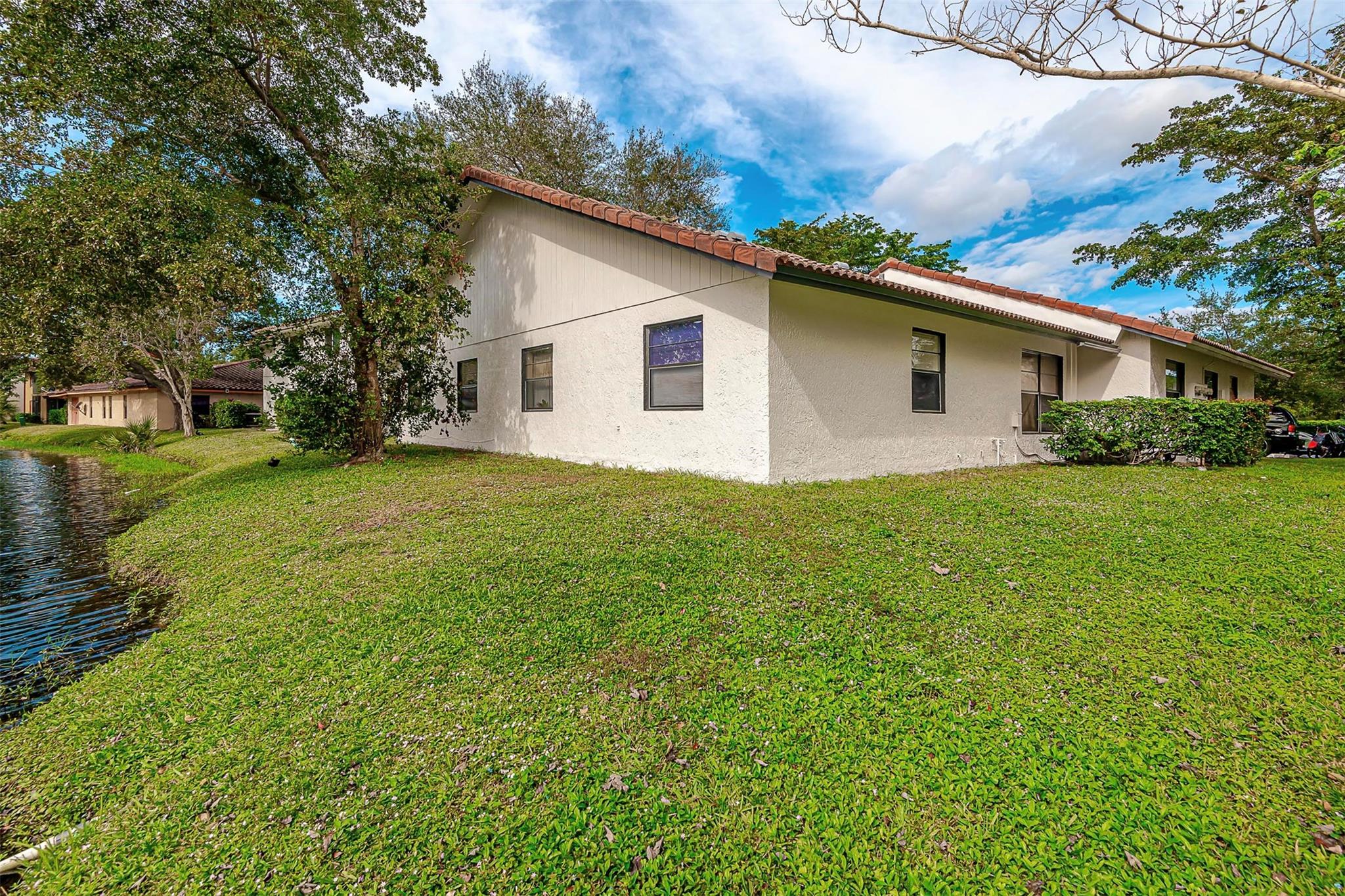 11520 NW 37th Street