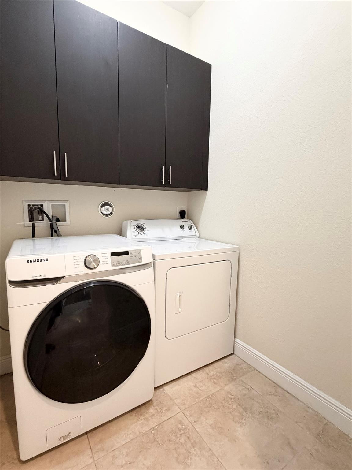 La Placida Villas 97-15 B - Residential Lease