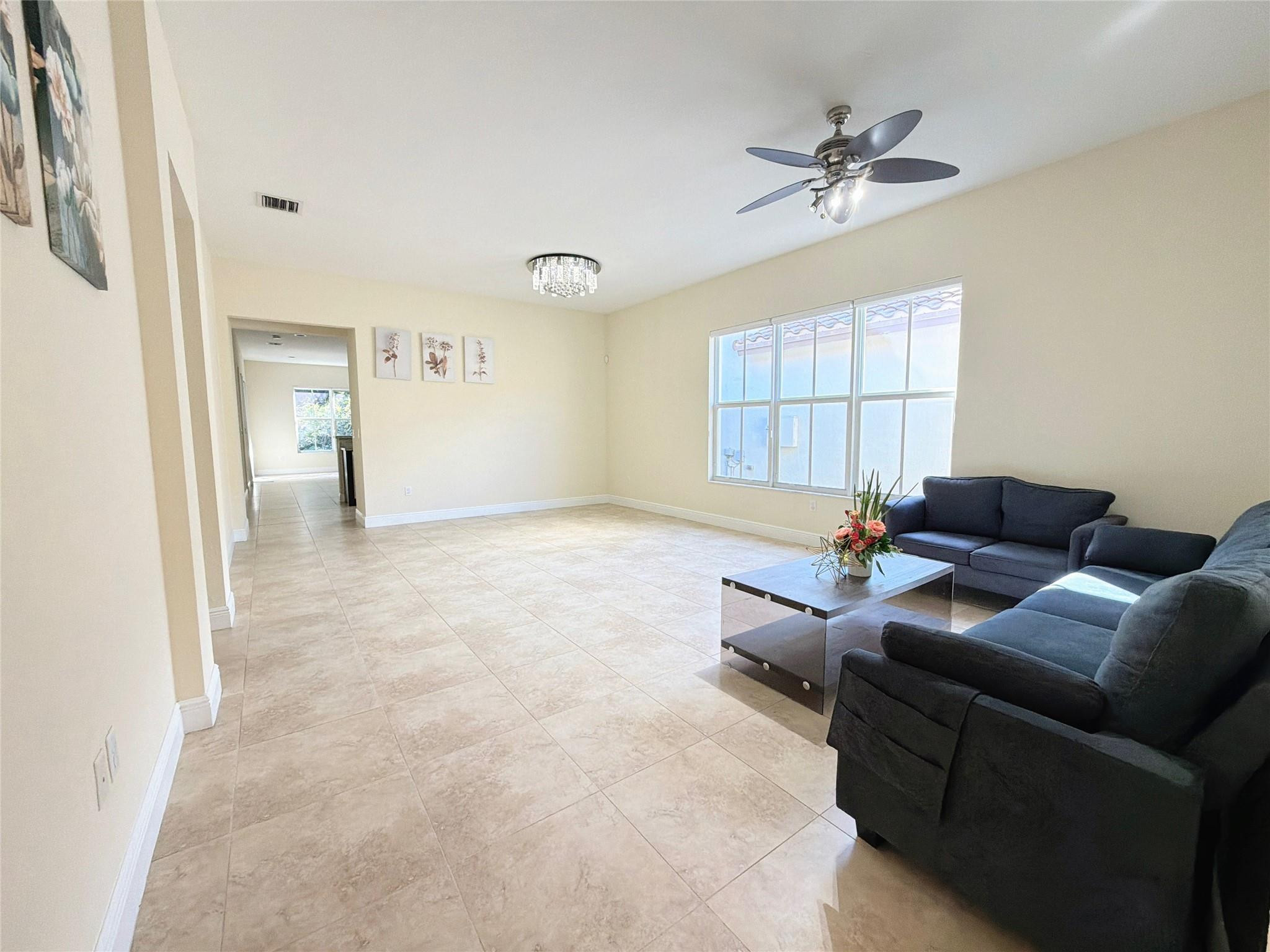 La Placida Villas 97-15 B - Residential Lease