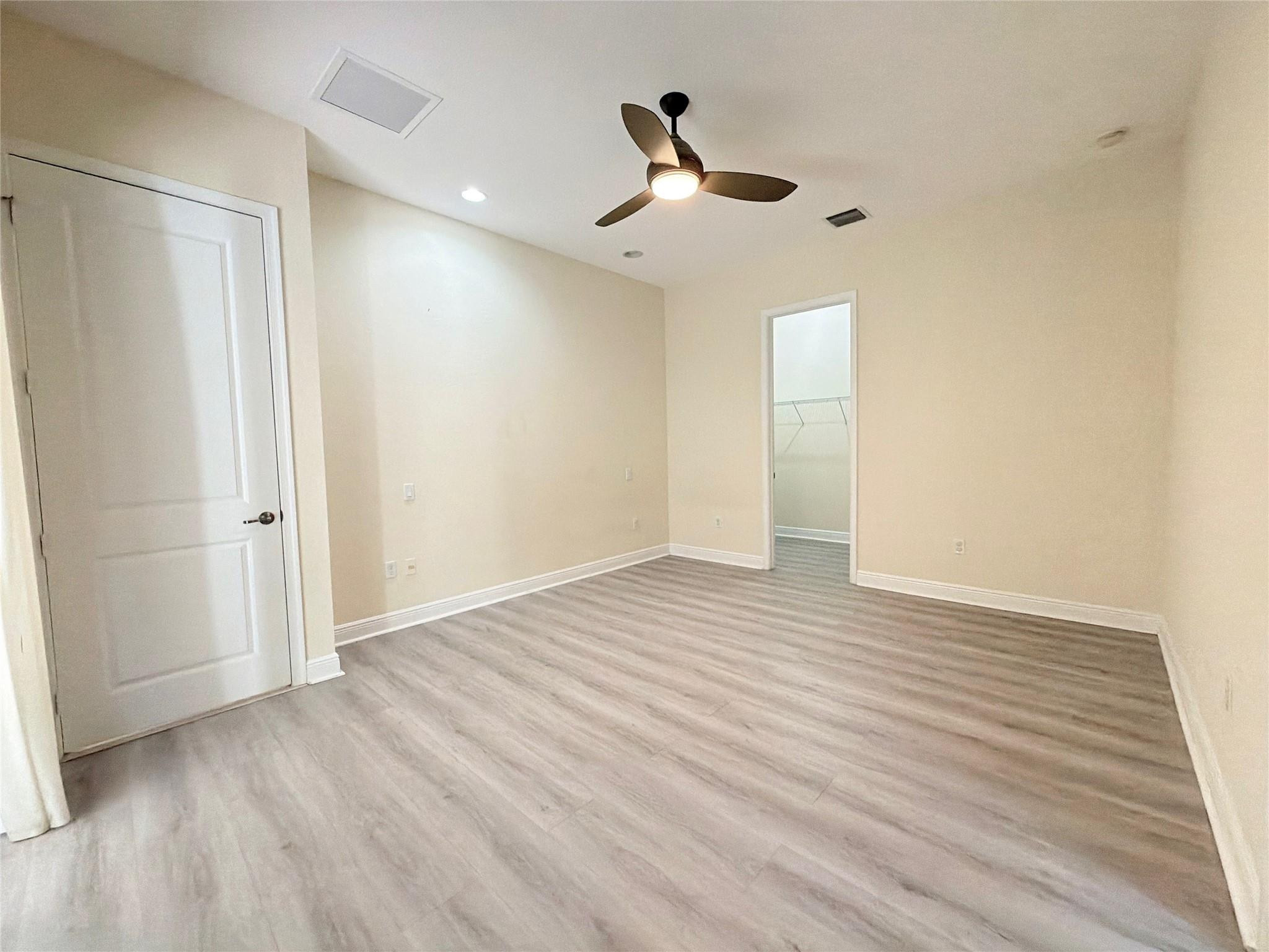 La Placida Villas 97-15 B - Residential Lease