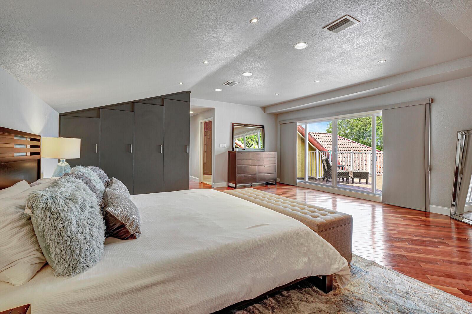 Locher - Residential