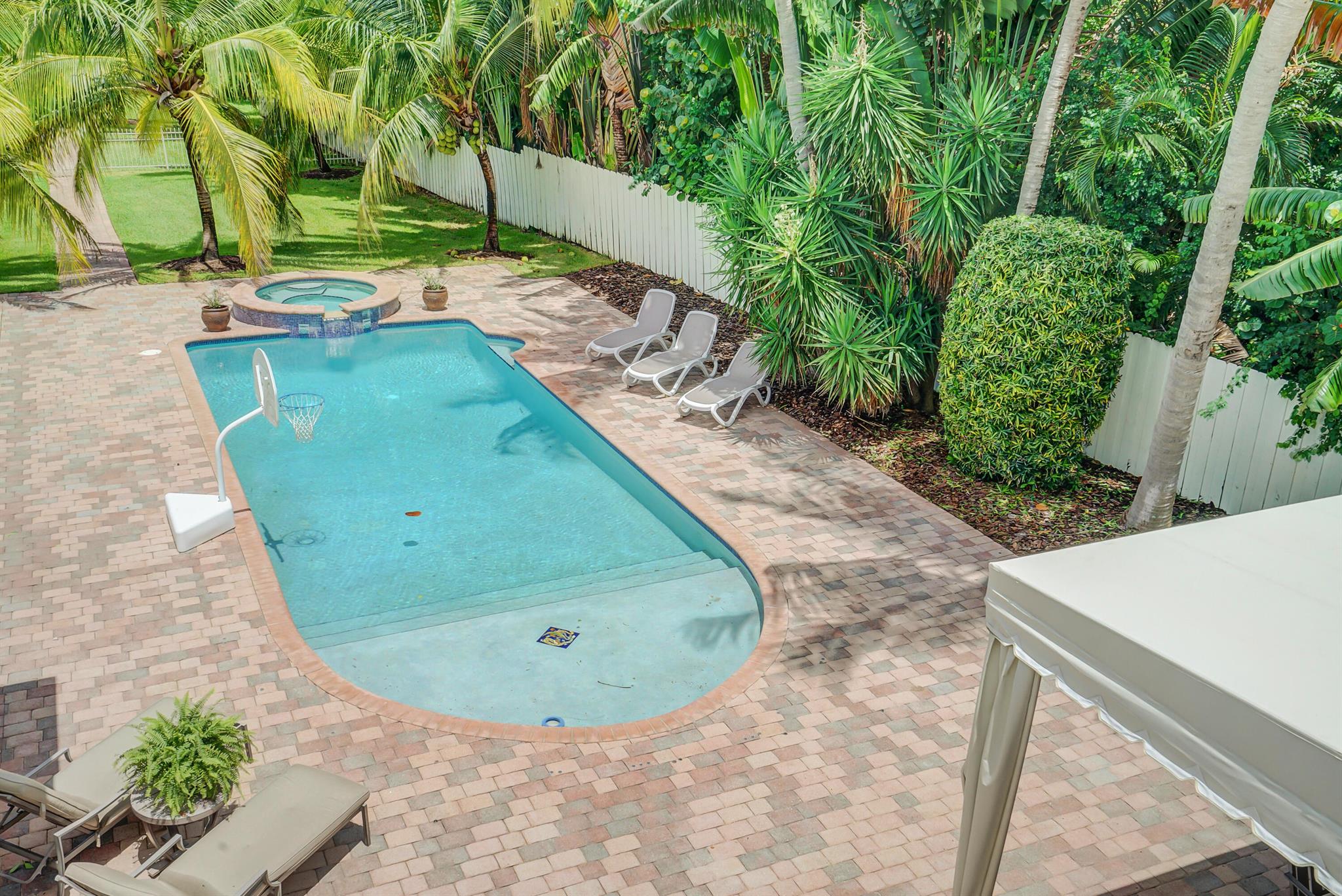 Locher - Residential