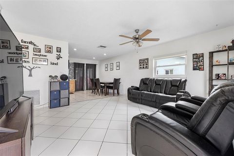 9804 NW 70th Street Tamarac FL 33321