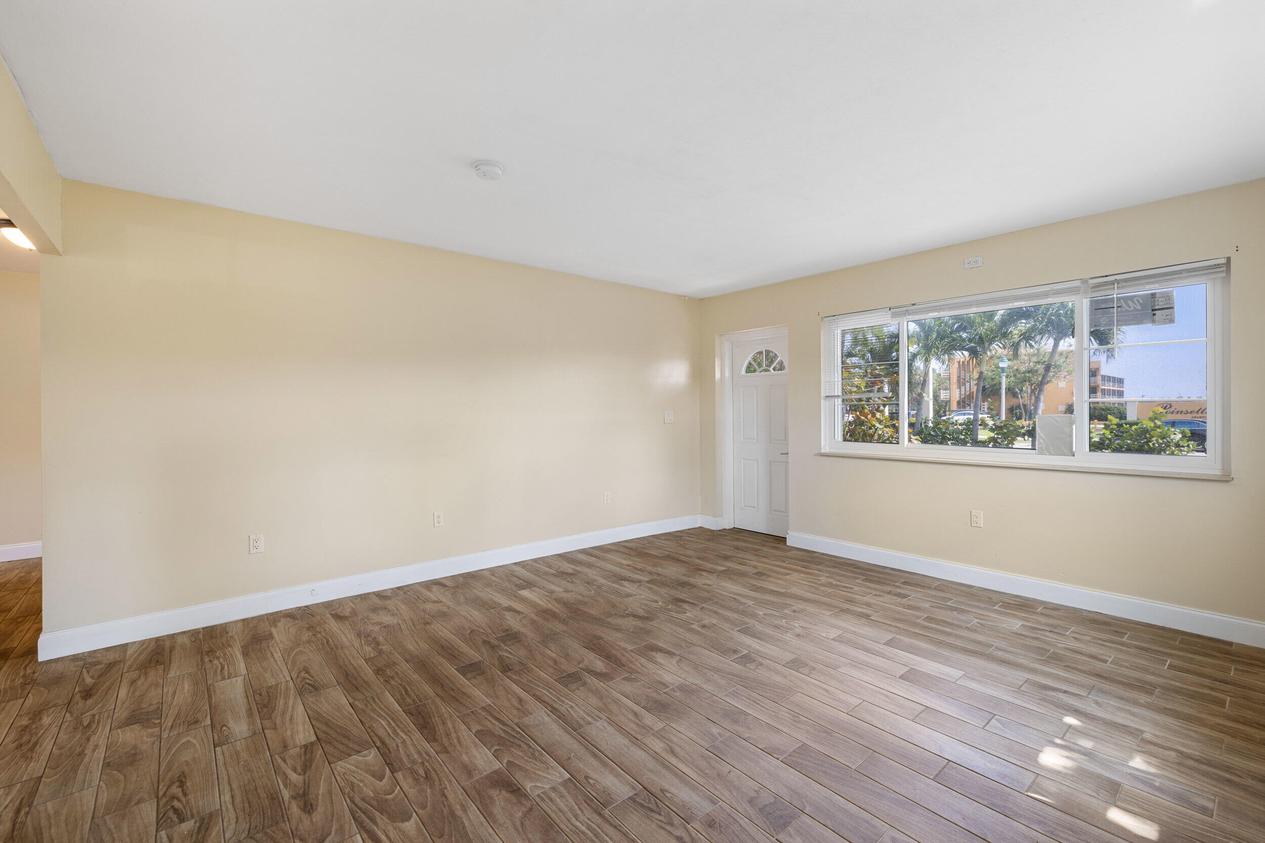 NORTH PALM BCH 3 - Residential Lease