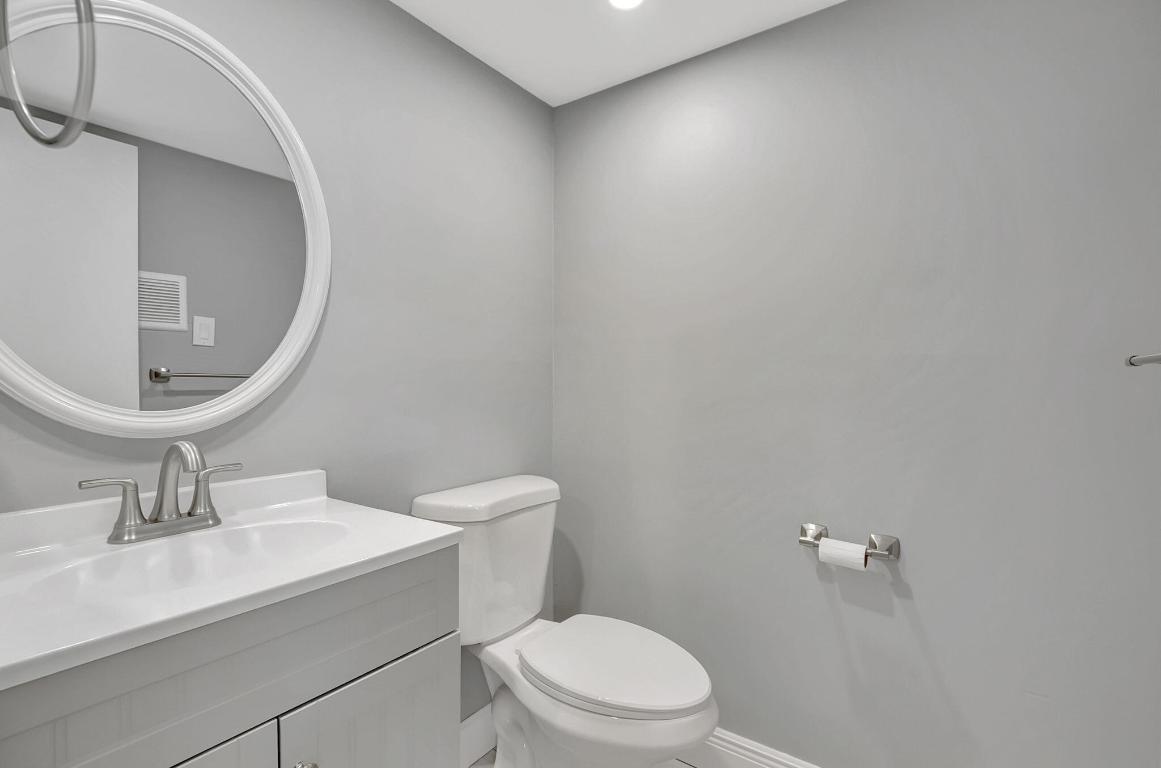 KINGS POINT BURGUNDY CONDOS - Residential Lease