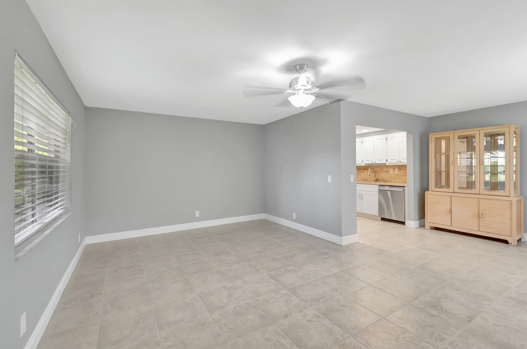 KINGS POINT BURGUNDY COND - Residential Lease