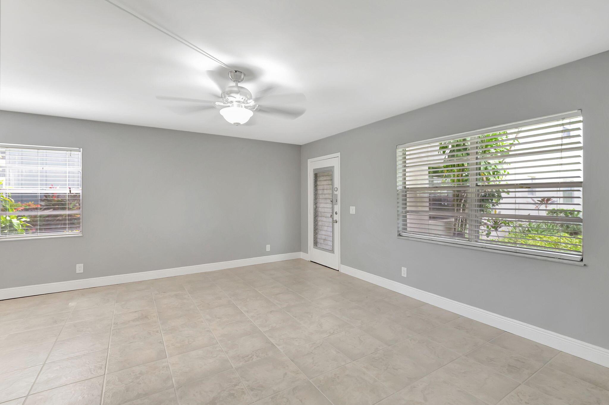 KINGS POINT BURGUNDY COND - Residential Lease