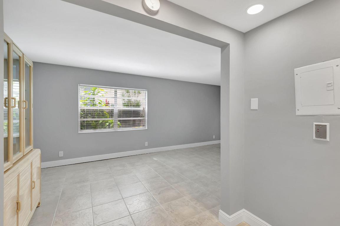 KINGS POINT BURGUNDY CONDOS - Residential Lease