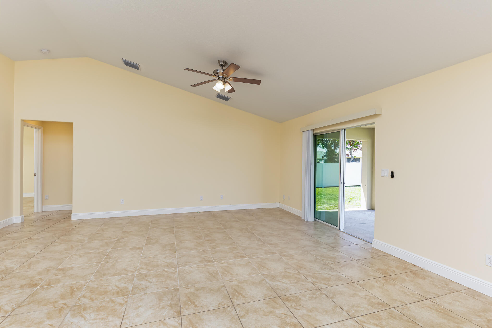 PORT ST LUCIE SECTION 33 - Residential