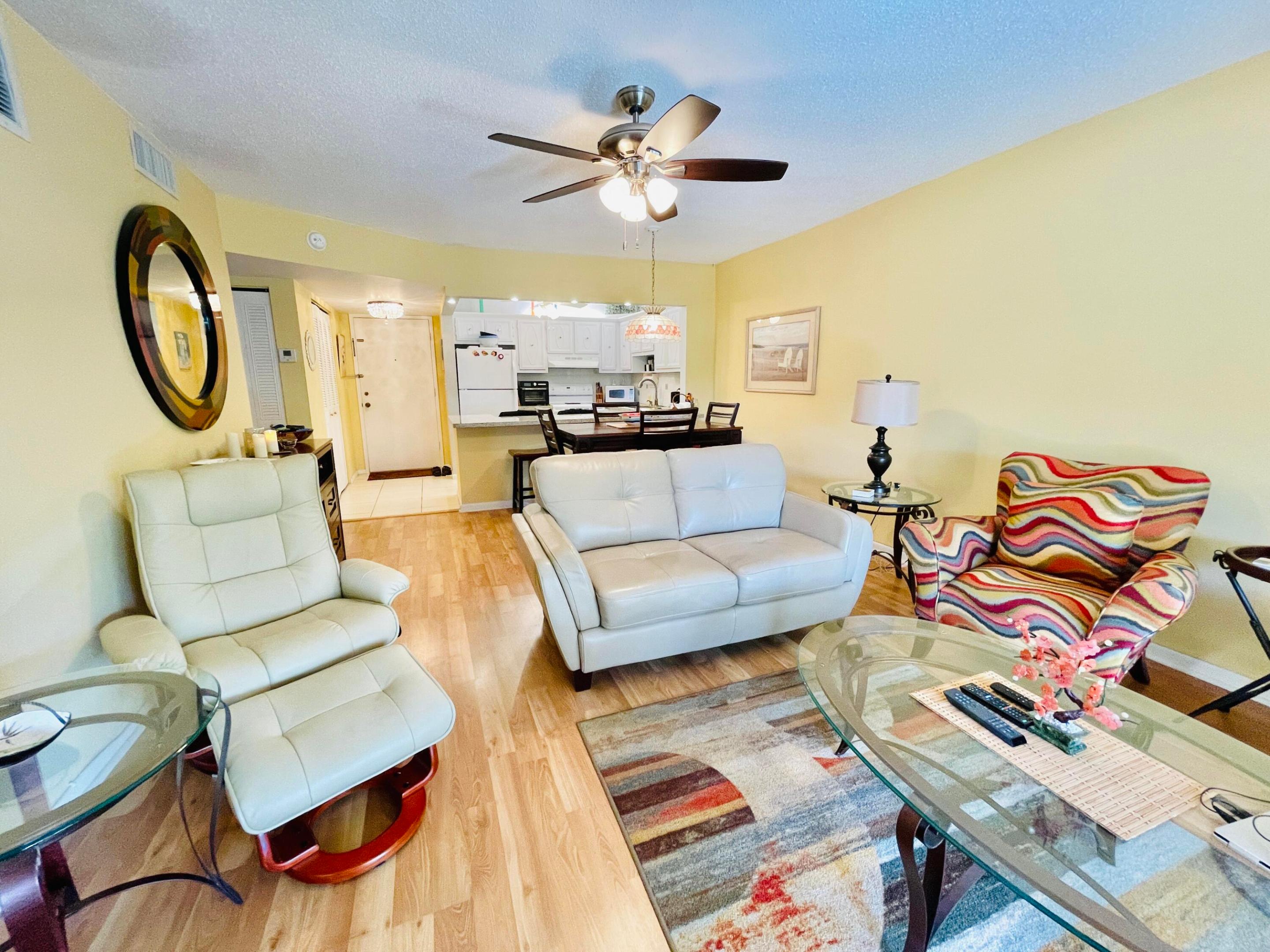 BARCELONA CONDO NORTH BLDG 400 - Residential