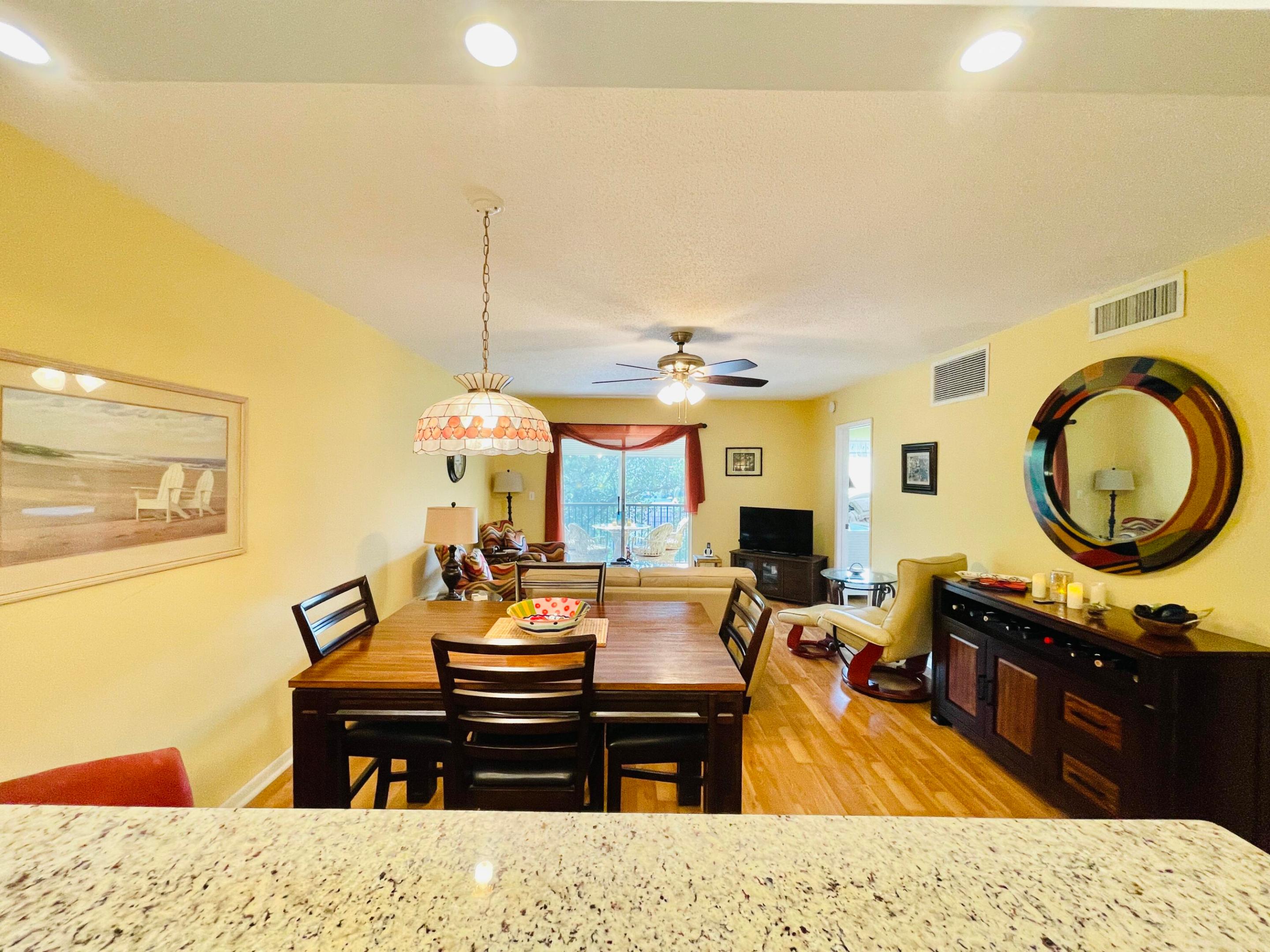 BARCELONA CONDO NORTH BLDG 400 - Residential