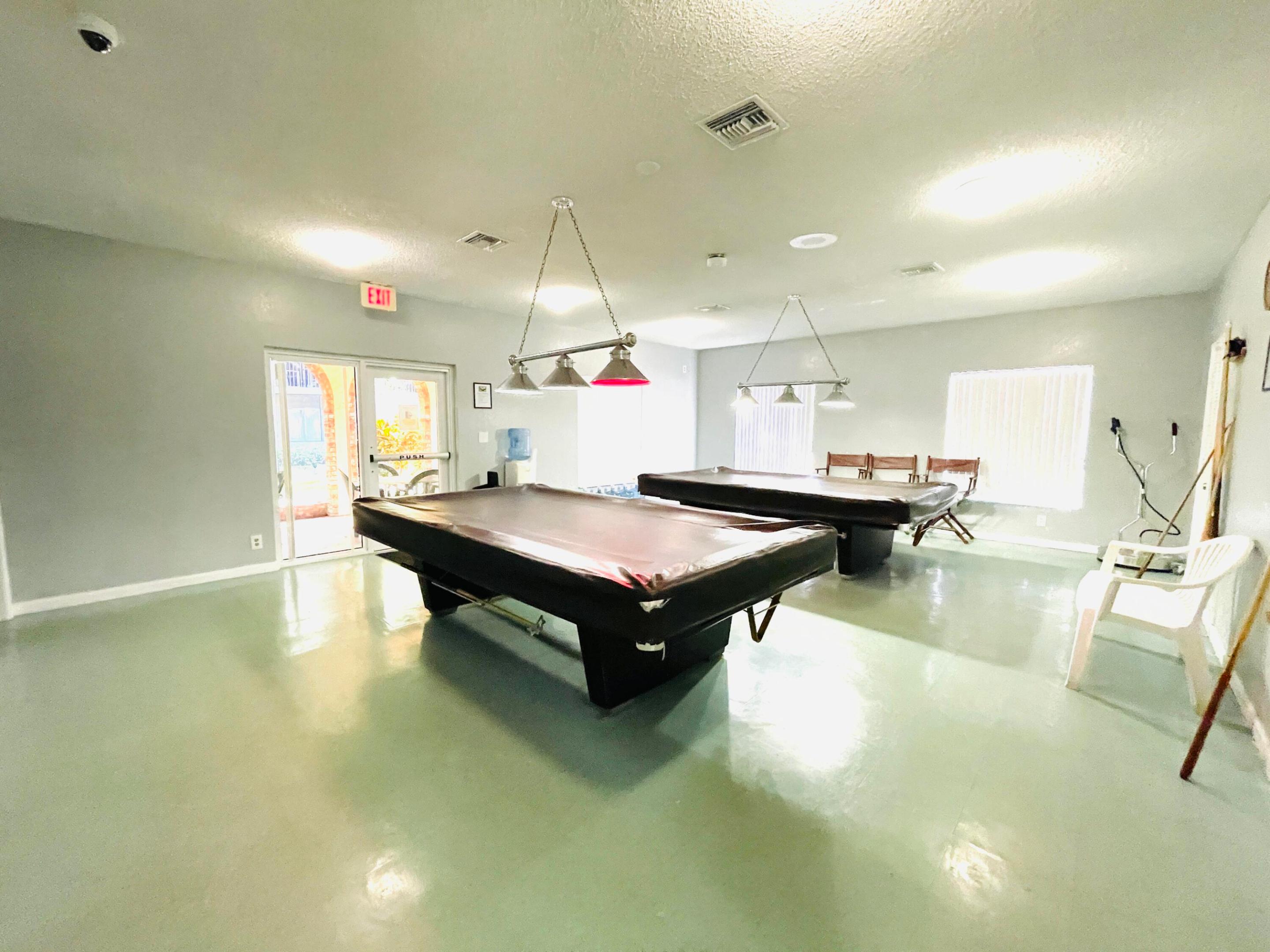 BARCELONA CONDO NORTH BLDG 400 - Residential