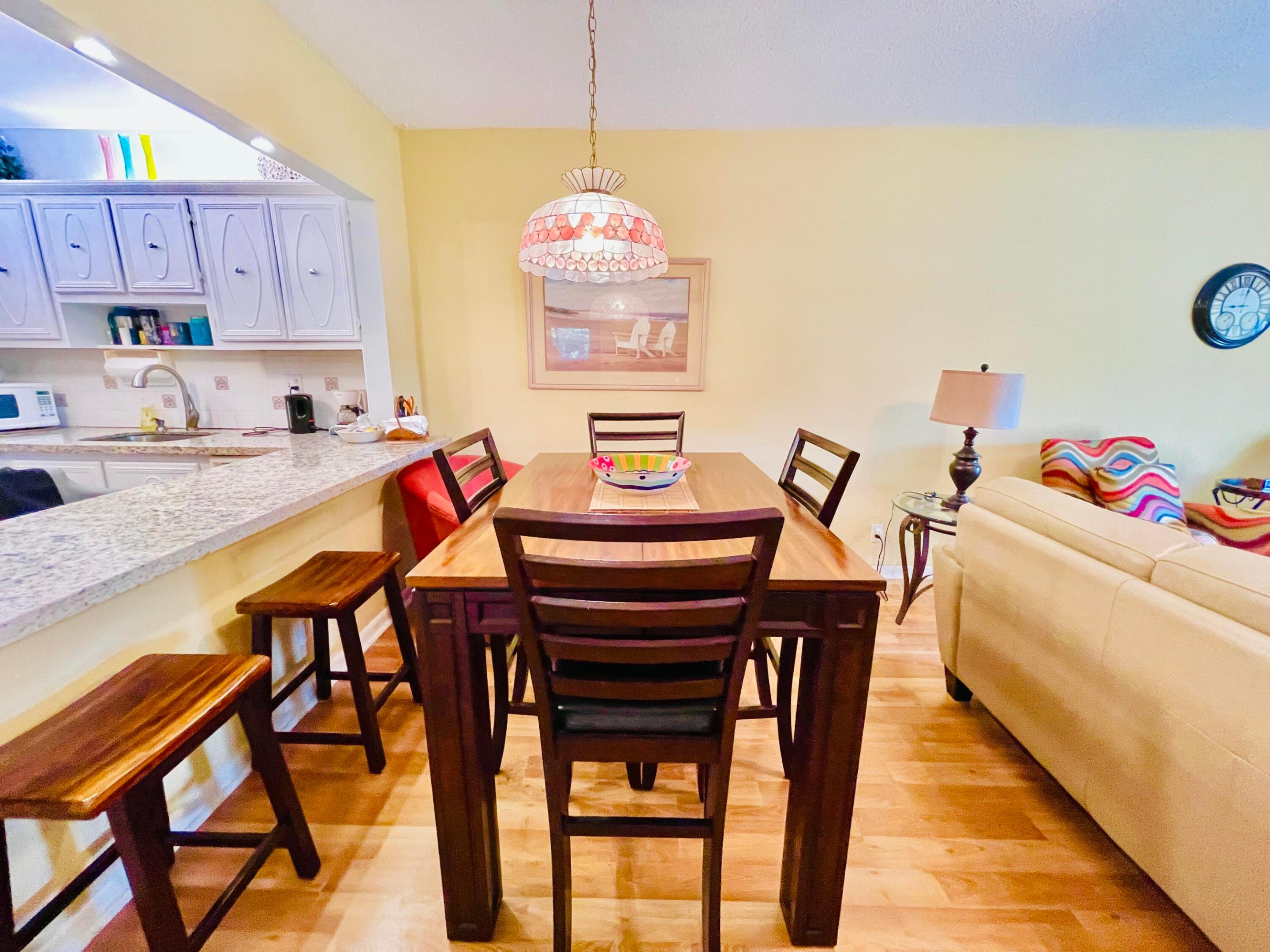 BARCELONA CONDO NORTH BLDG 400 - Residential