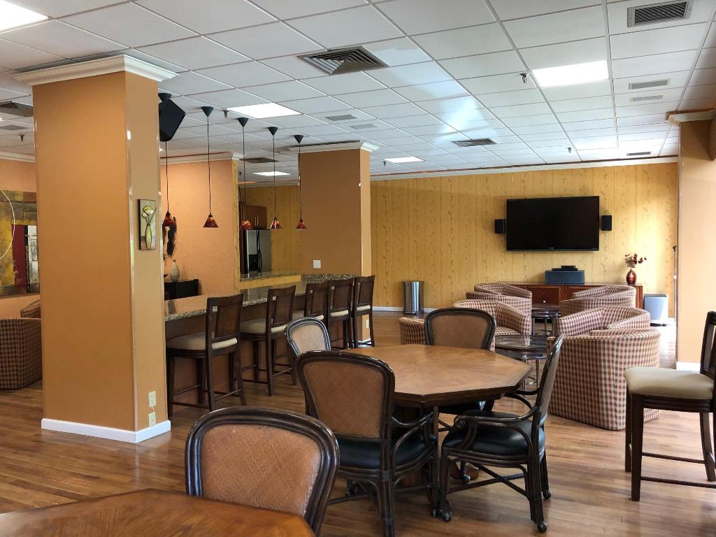 OCEANTREE CONDO - Residential Lease