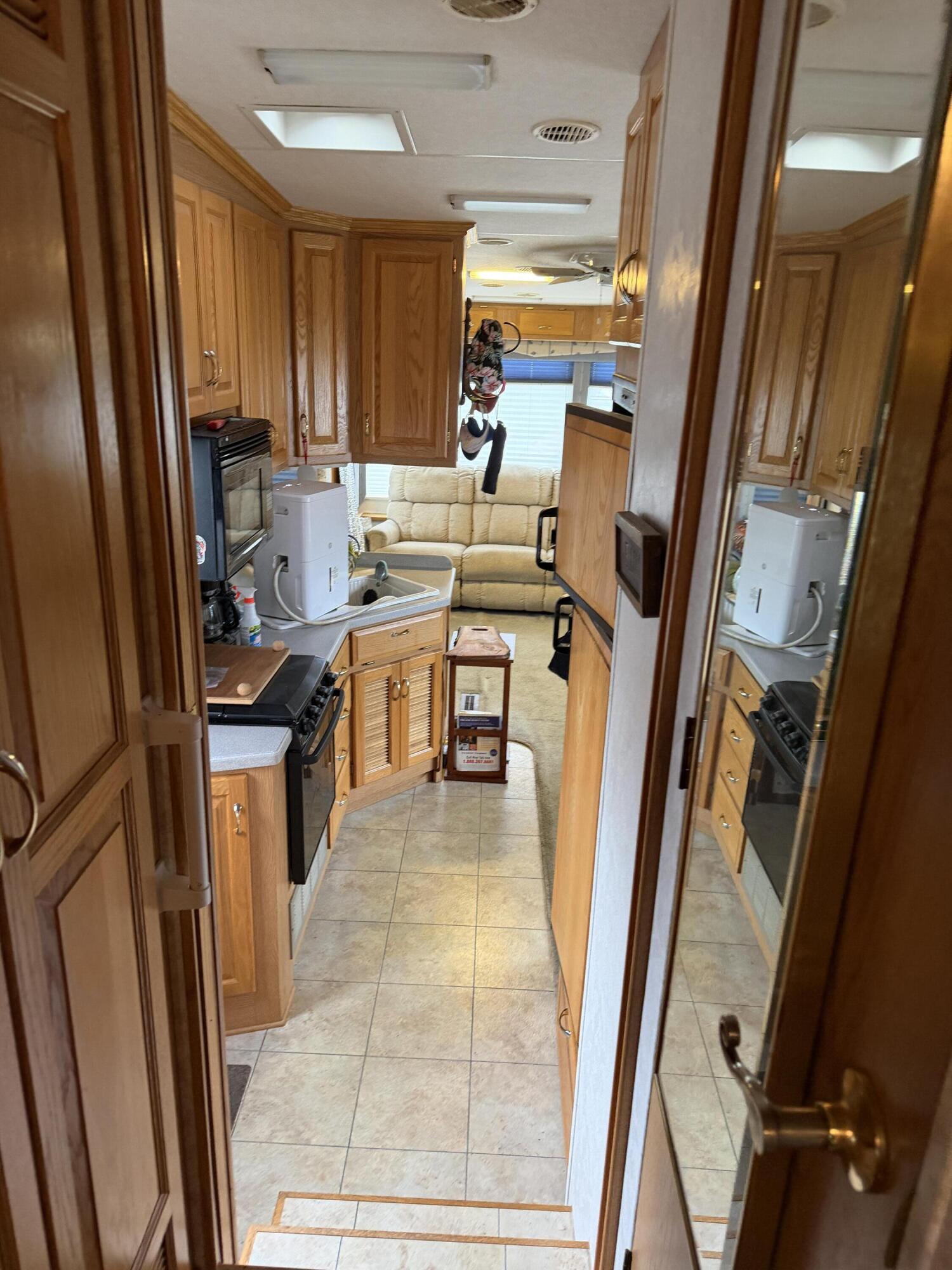 ANCIENT OAKS RV RESORT NO III - Residential