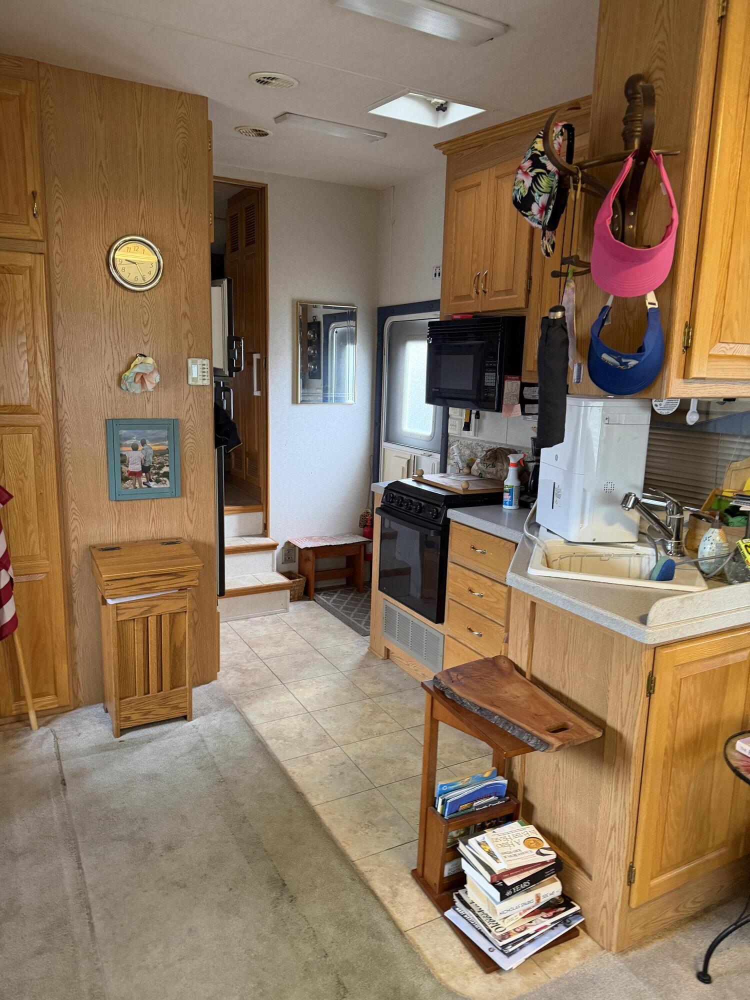 ANCIENT OAKS RV RESORT NO III - Residential