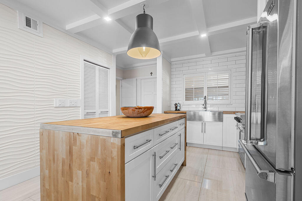 PORTS O CALL CONDO S A, B, C AND D - Residential