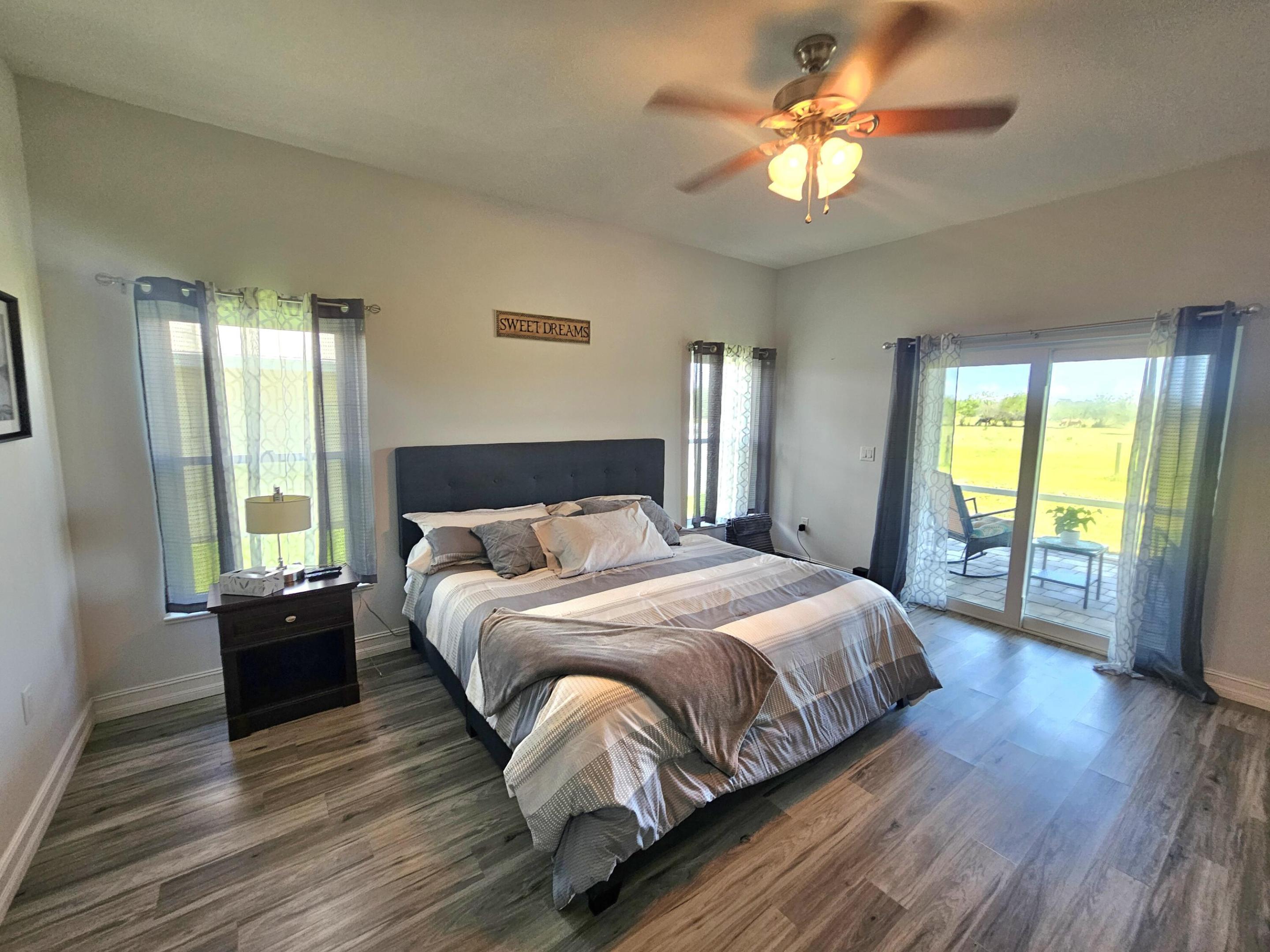 PALM VILLAGE RANCH - Residential