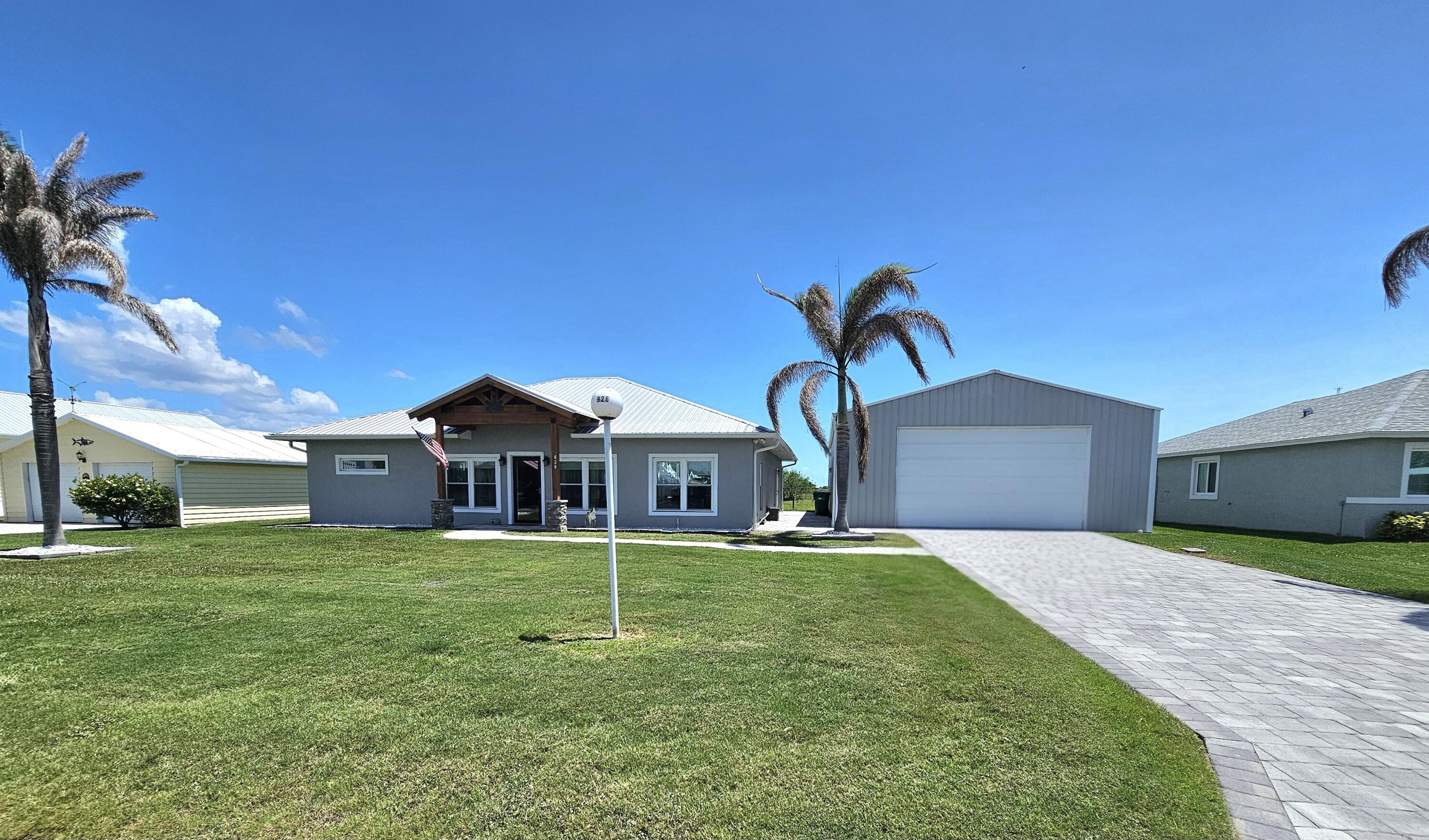 PALM VILLAGE RANCH - Residential