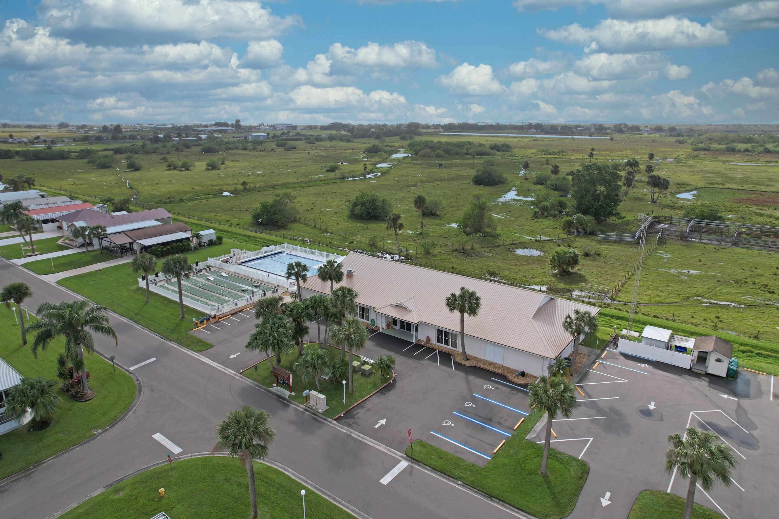PALM VILLAGE RANCH - Residential