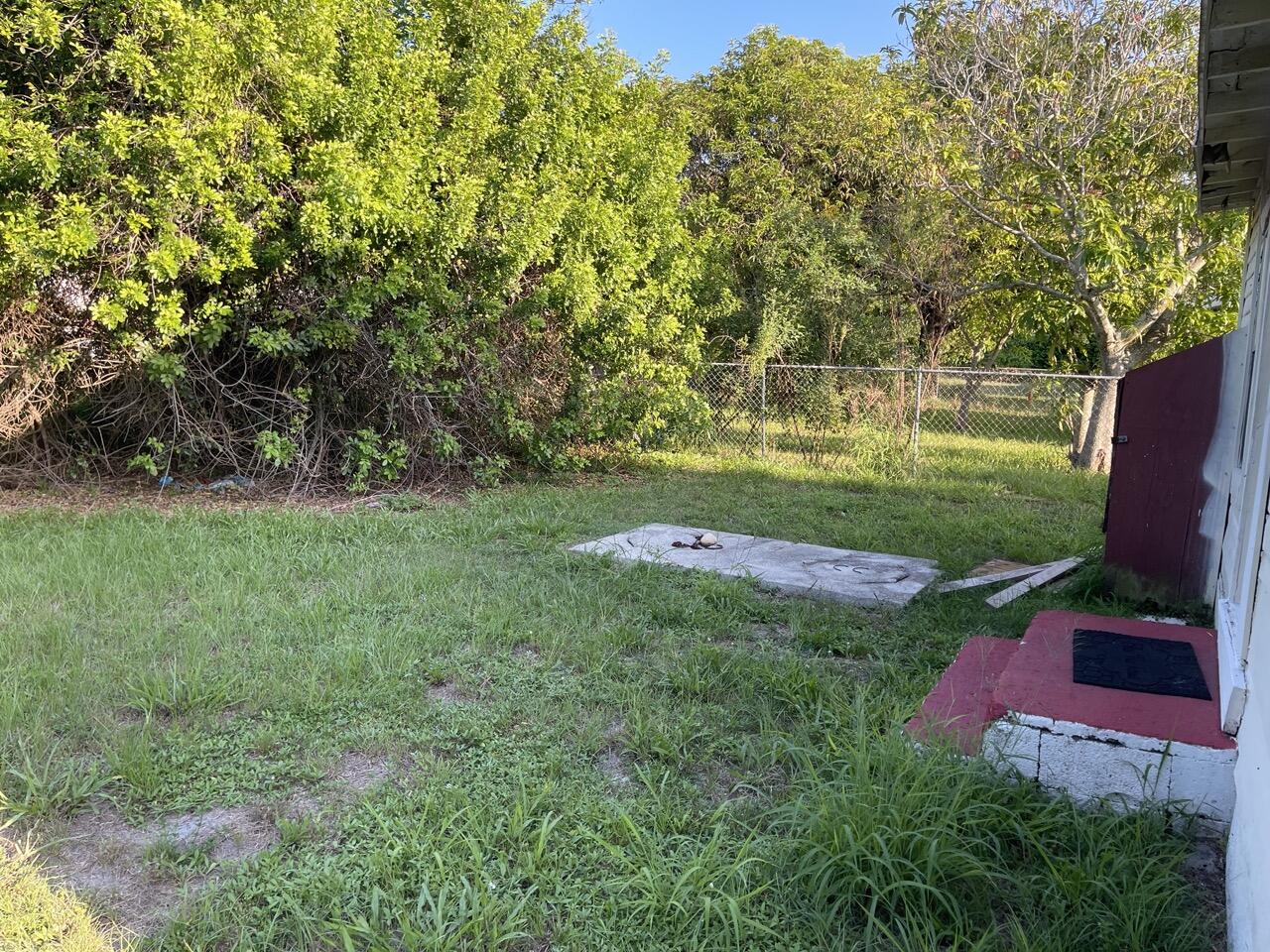 Irene Plaza - Residential