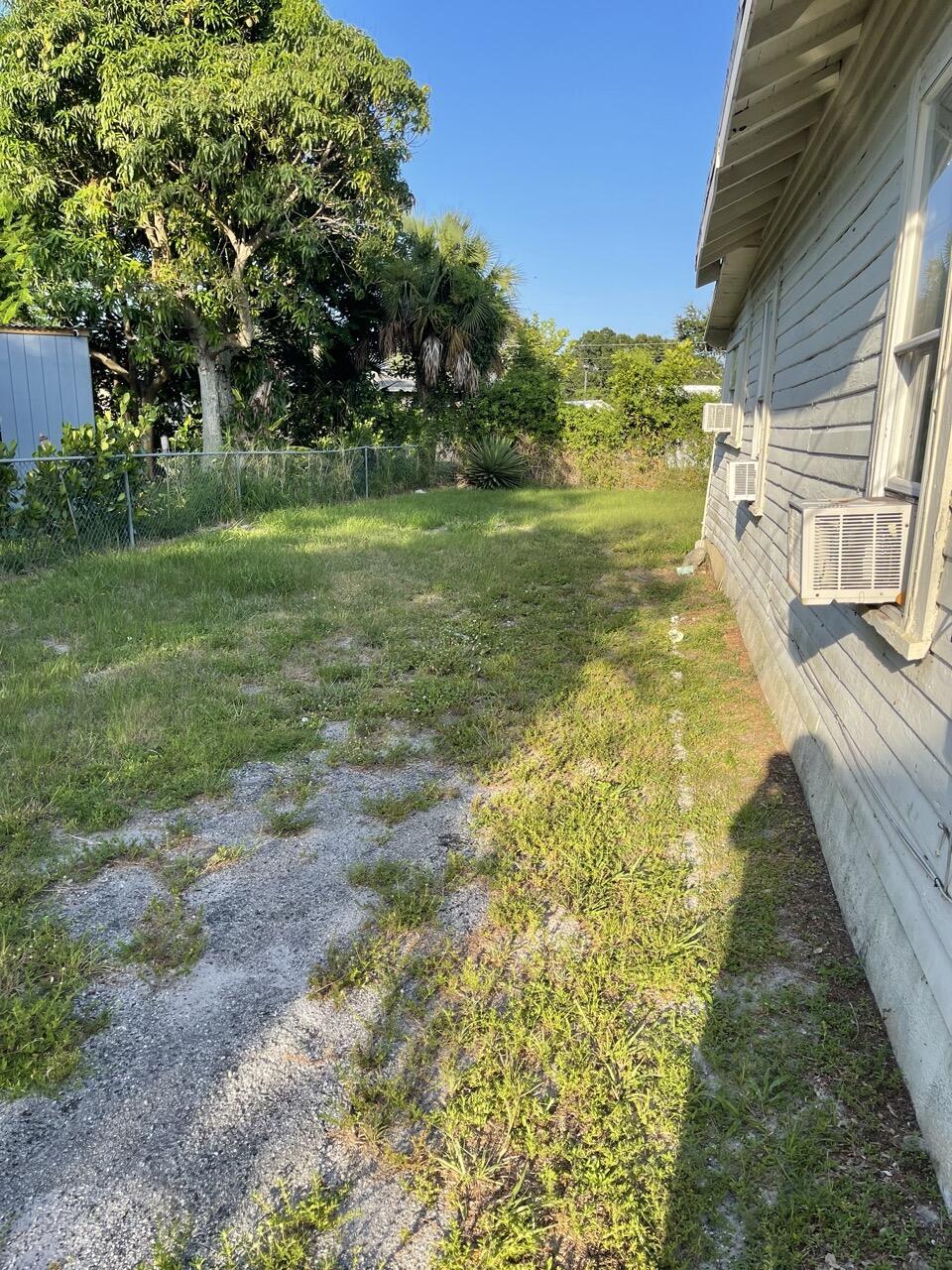 Irene Plaza - Residential