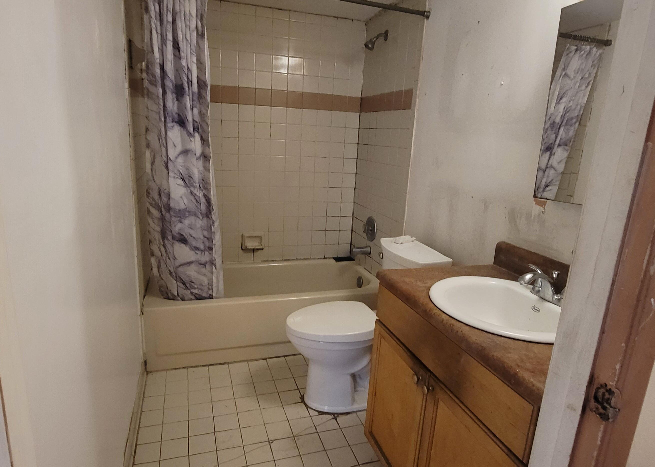 MEADOWS ON THE GREEN CONDO - Residential