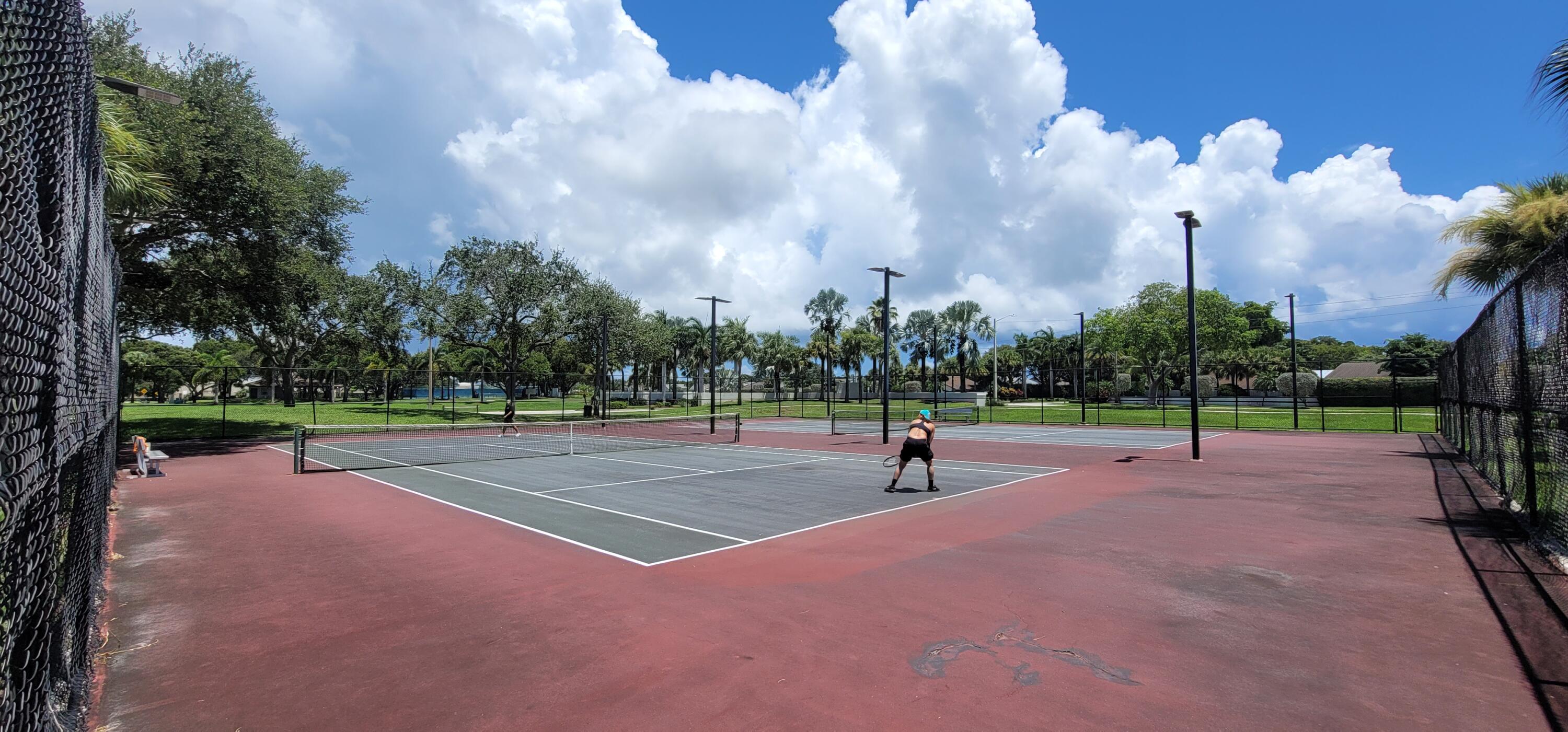 MEADOWS ON THE GREEN CONDO - Residential