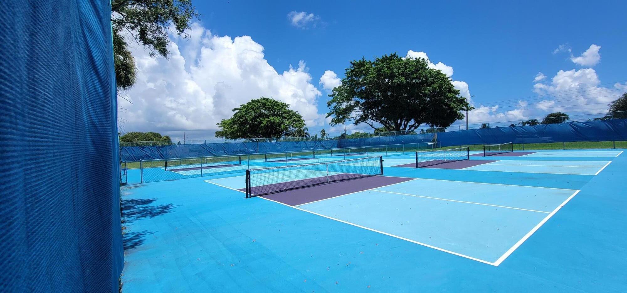 MEADOWS ON THE GREEN CONDO - Residential