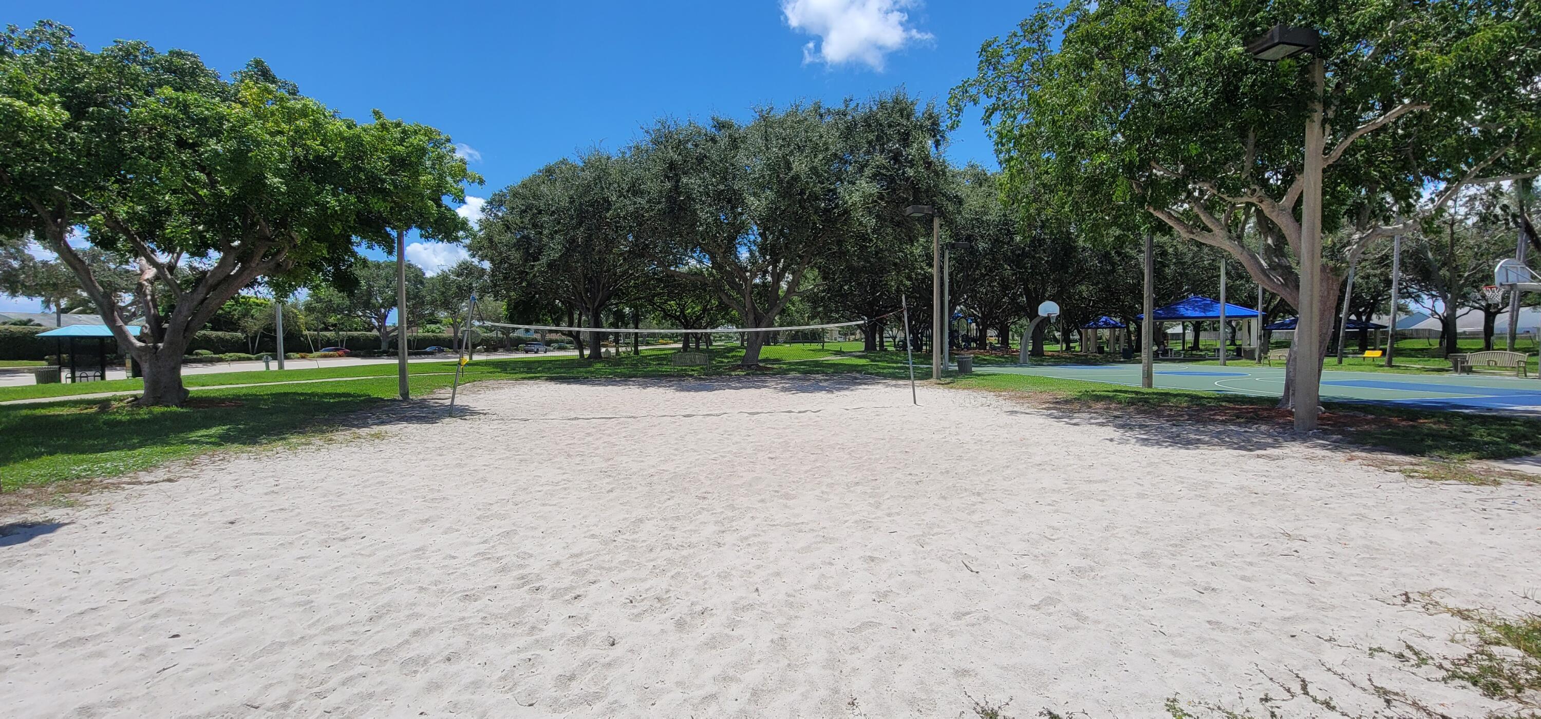 MEADOWS ON THE GREEN CONDO - Residential