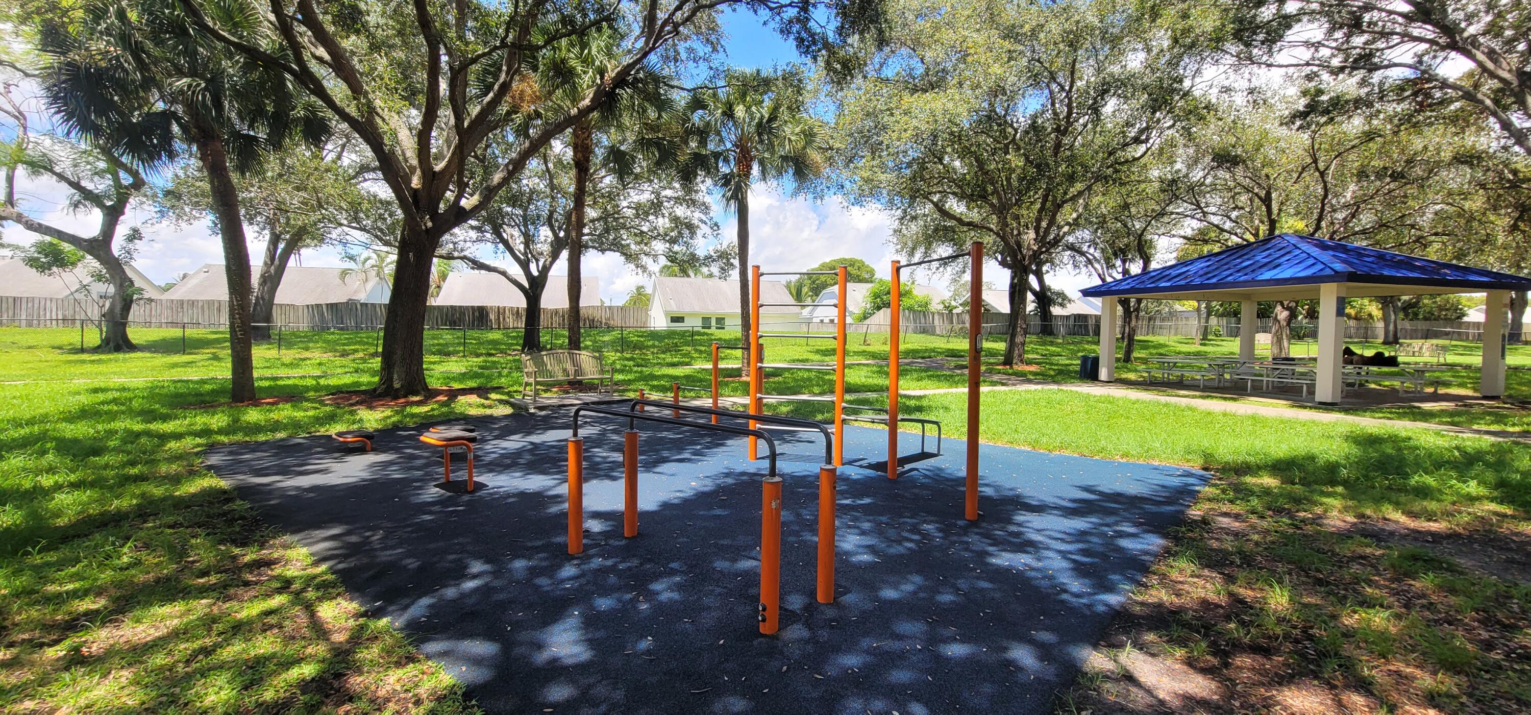 MEADOWS ON THE GREEN CONDO - Residential