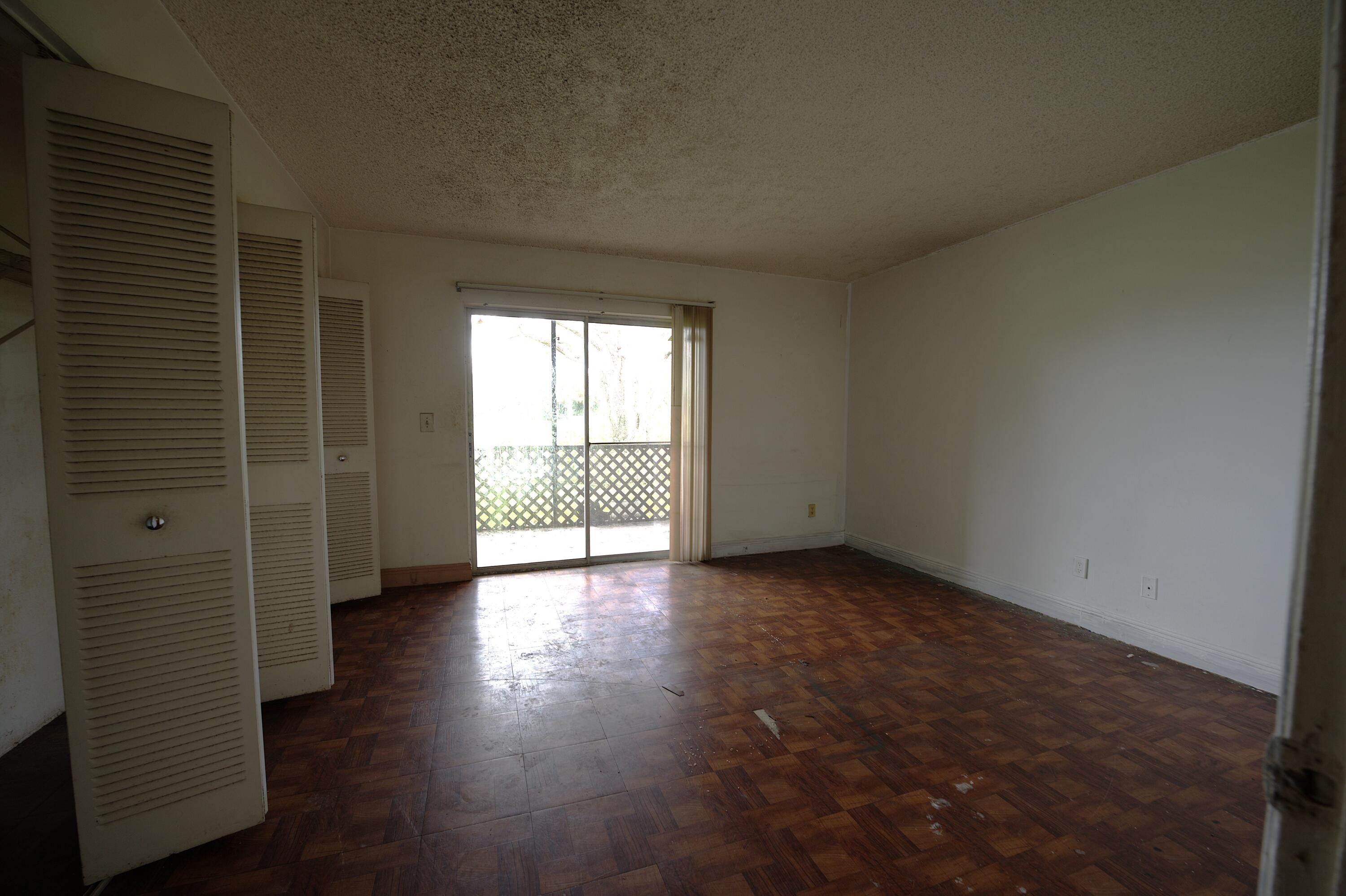 MEADOWS ON THE GREEN CONDO - Residential