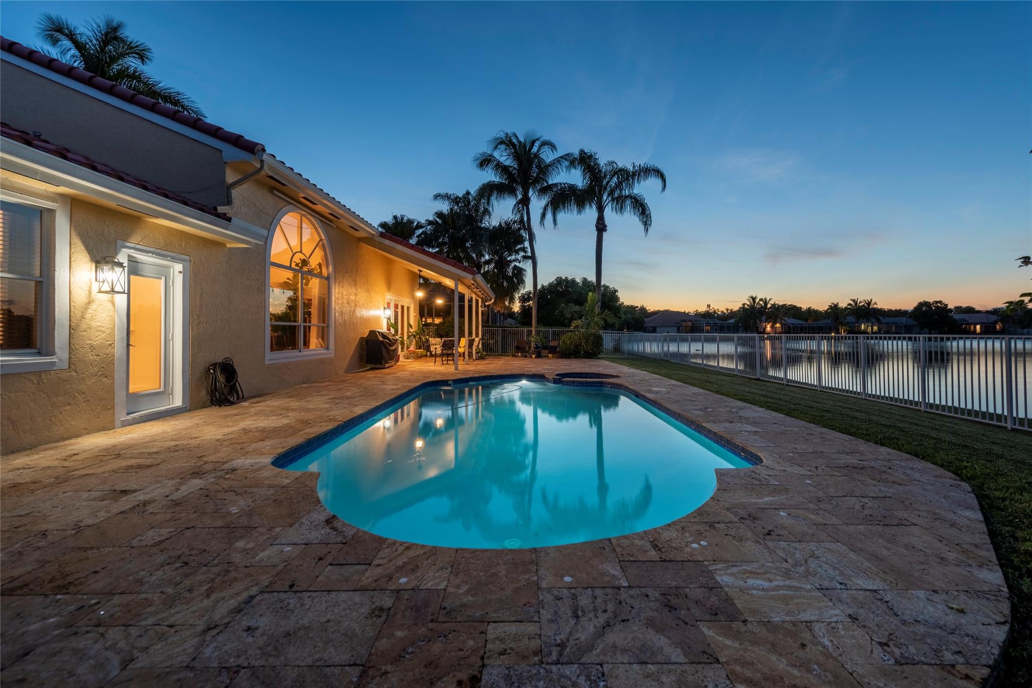Estates Of Stirling Lake - Residential