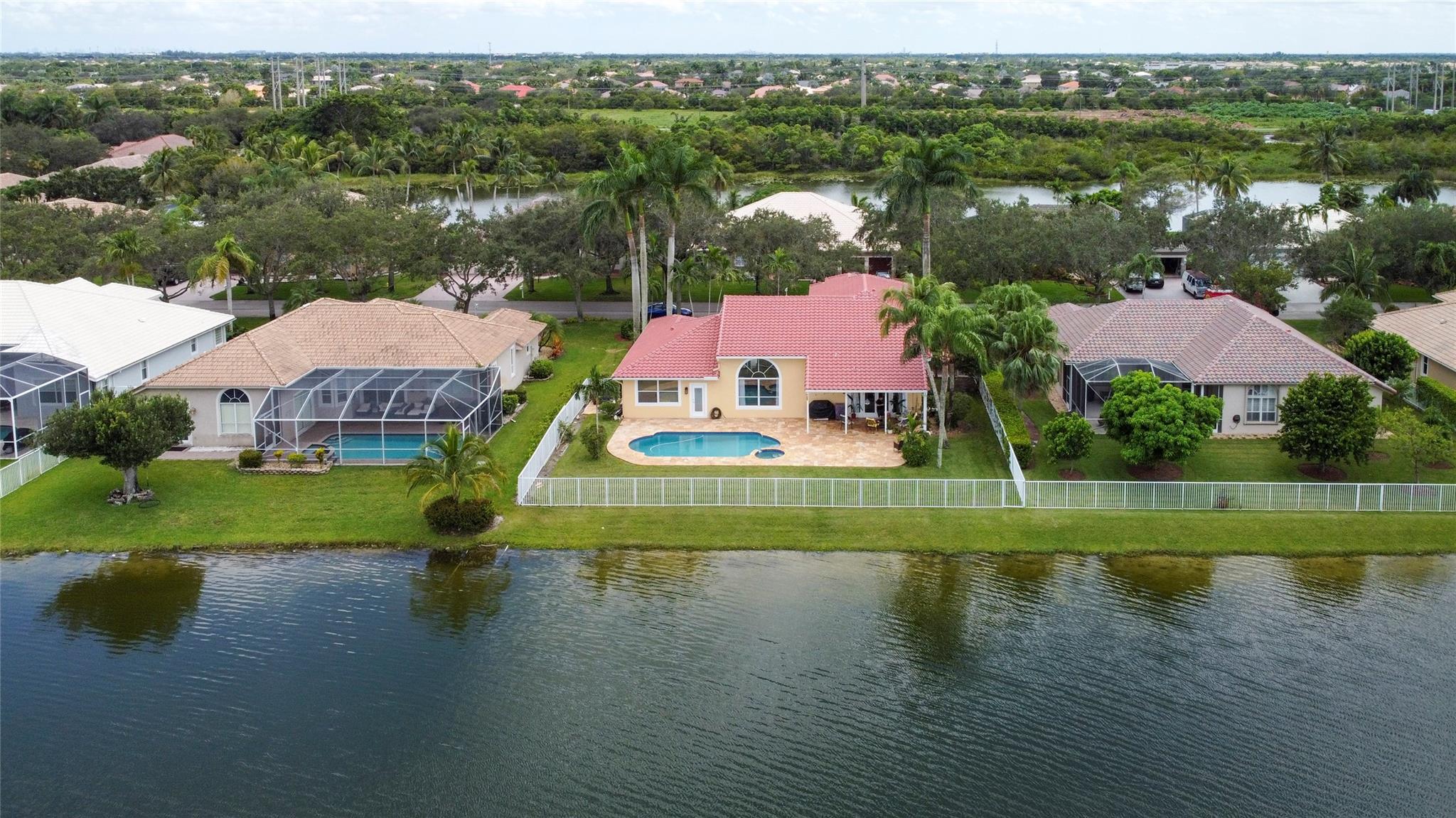 Estates Of Stirling Lake - Residential