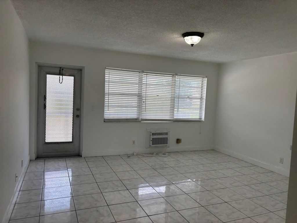 Photo of 218 Windsor, West Palm Beach, FL 33417 (MLS # B26022751)