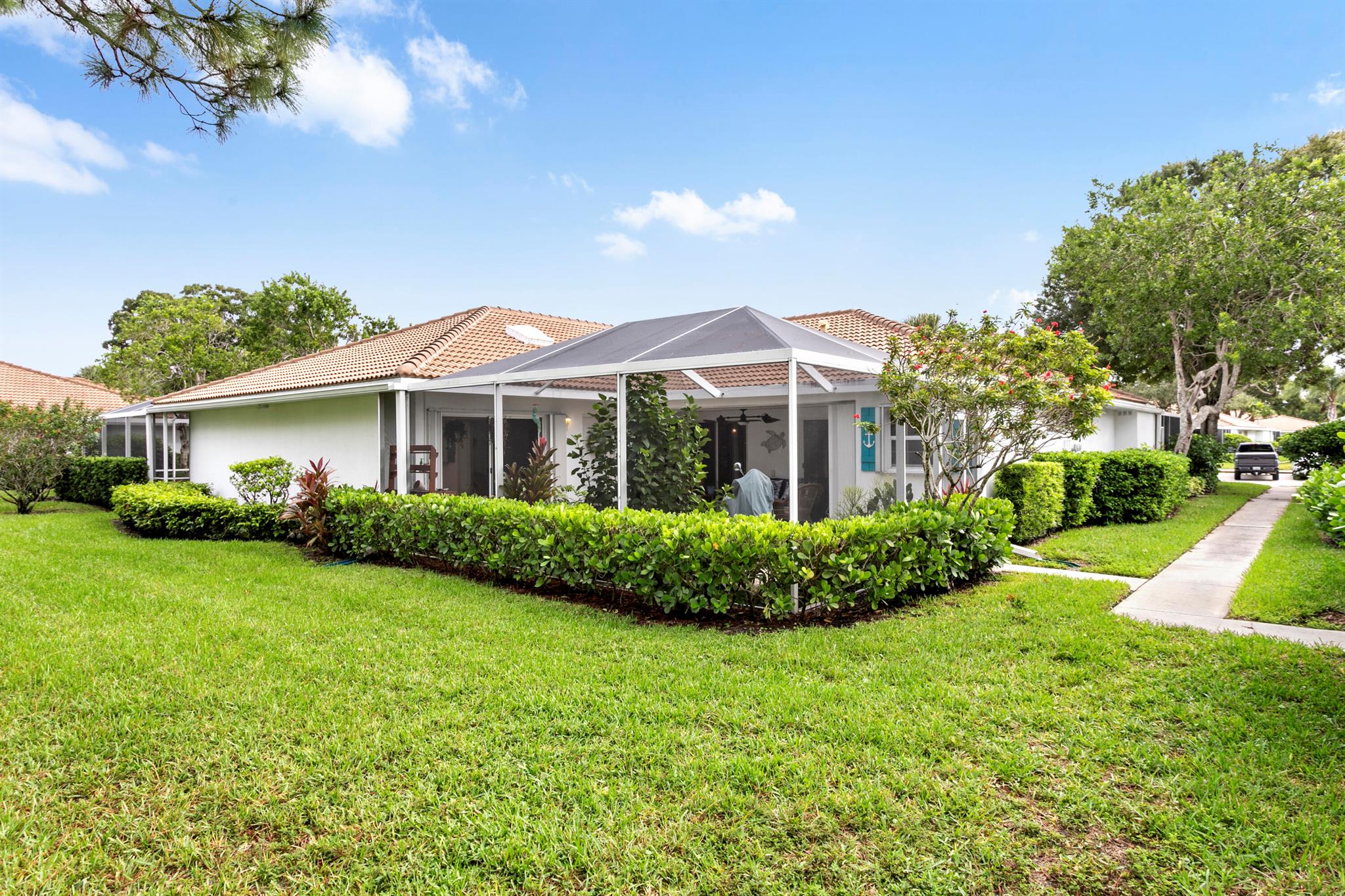 View photos, virtual tours, details... 9904 Chapman Oak Court