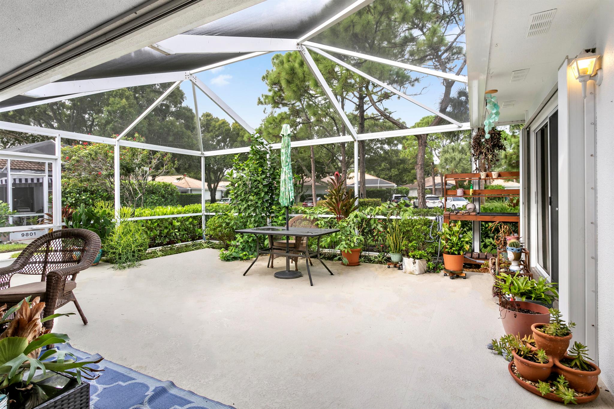 View photos, virtual tours, details... 9904 Chapman Oak Court