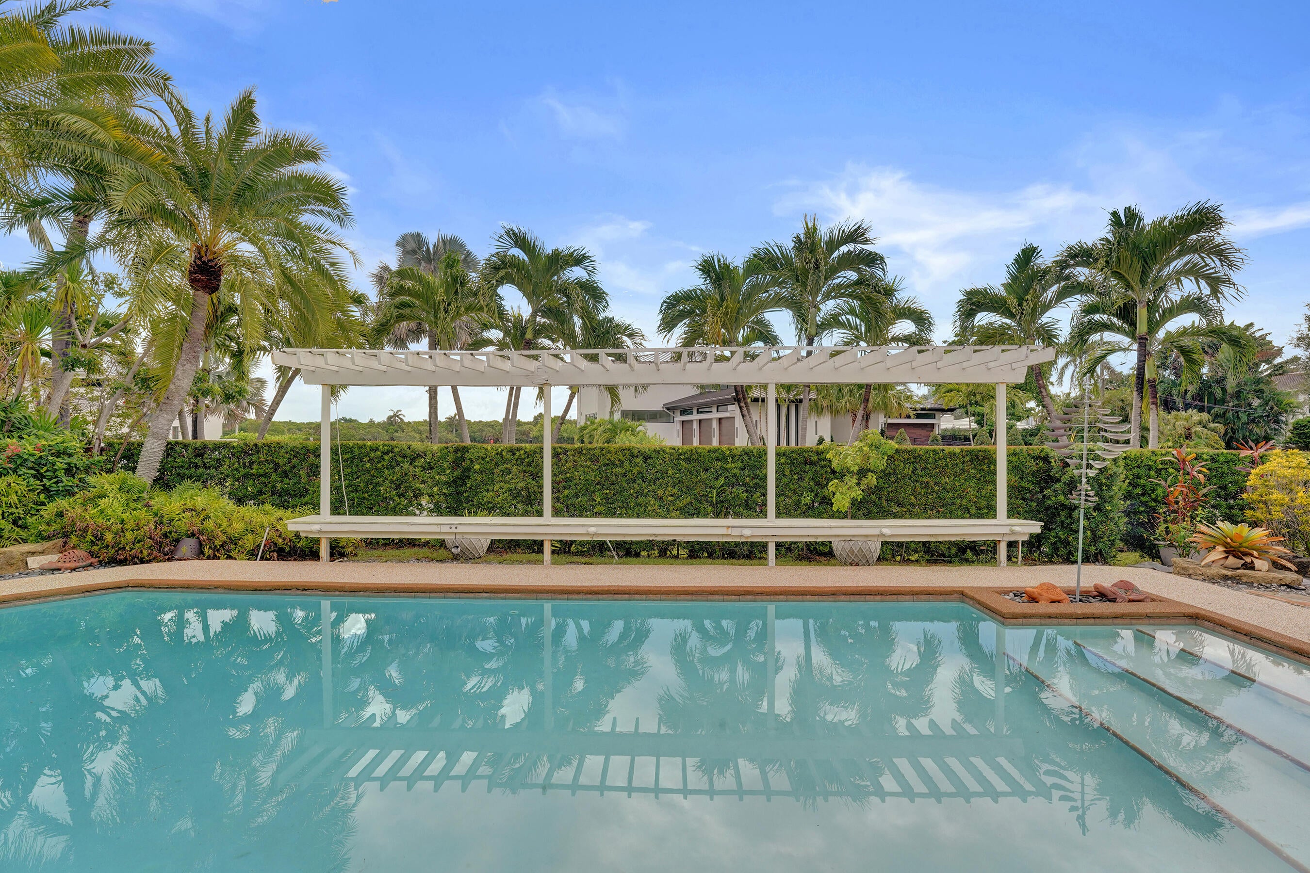 2001 Intracoastal Drive