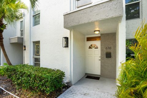 A home in Wilton Manors