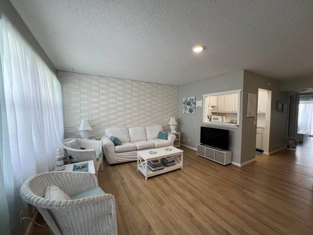 Photo of 258 Markham L #258, Deerfield Beach, FL 33442 (MLS # B26017378)
