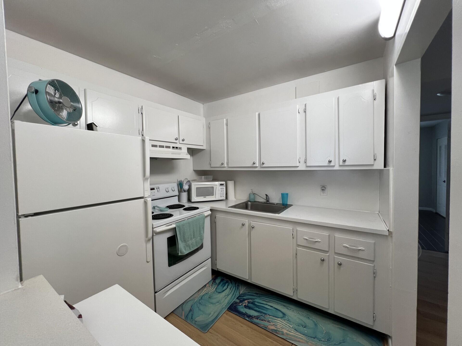 MARKHAM L CONDO - Residential