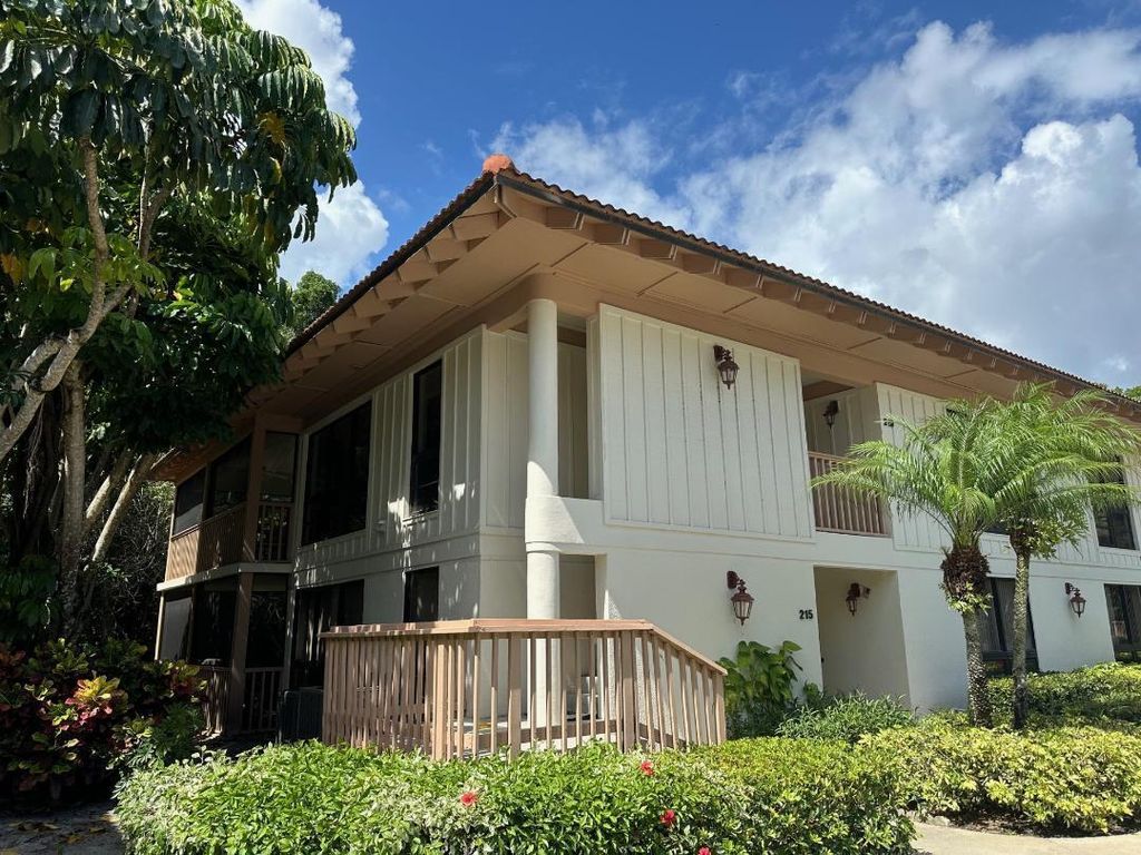 Photo of 219 Brackenwood Terrace, Palm Beach Gardens, FL 33418 (MLS # R10998779)