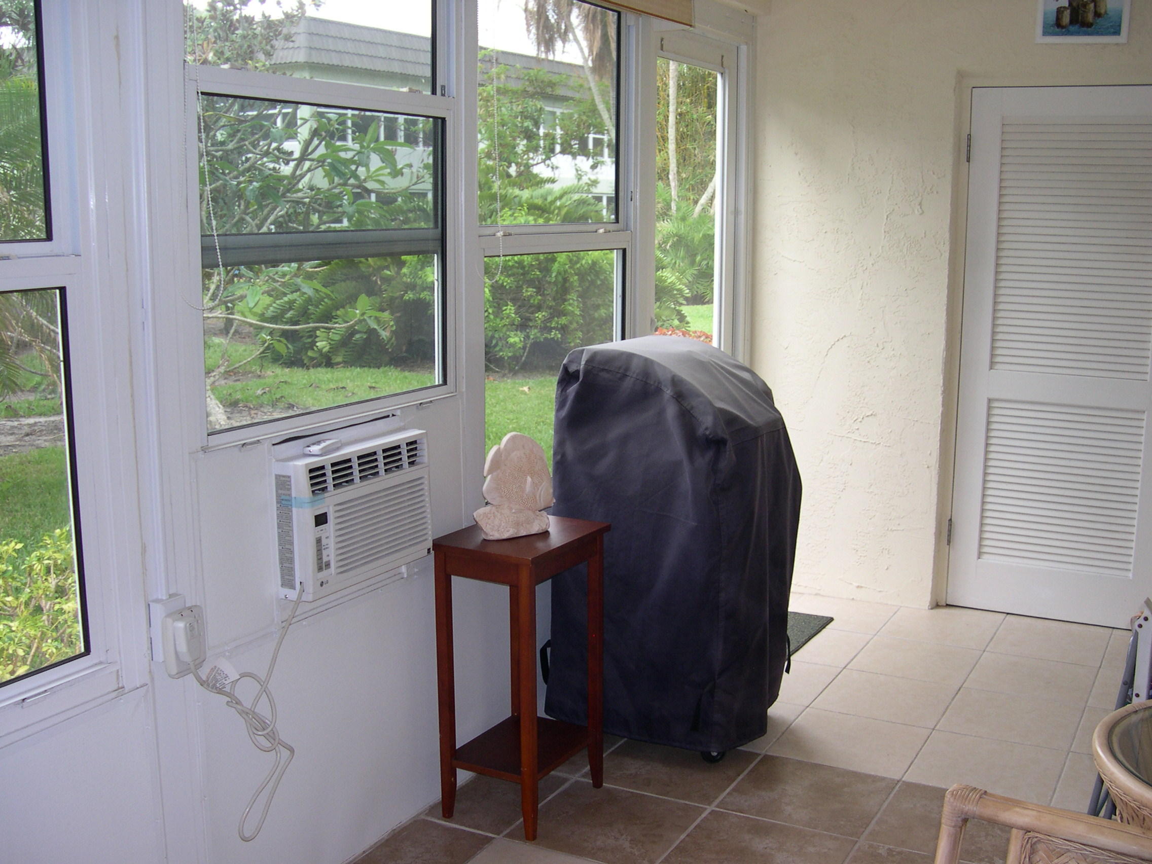 COLONNADES CONDOMINIUM  NO 8 - Residential